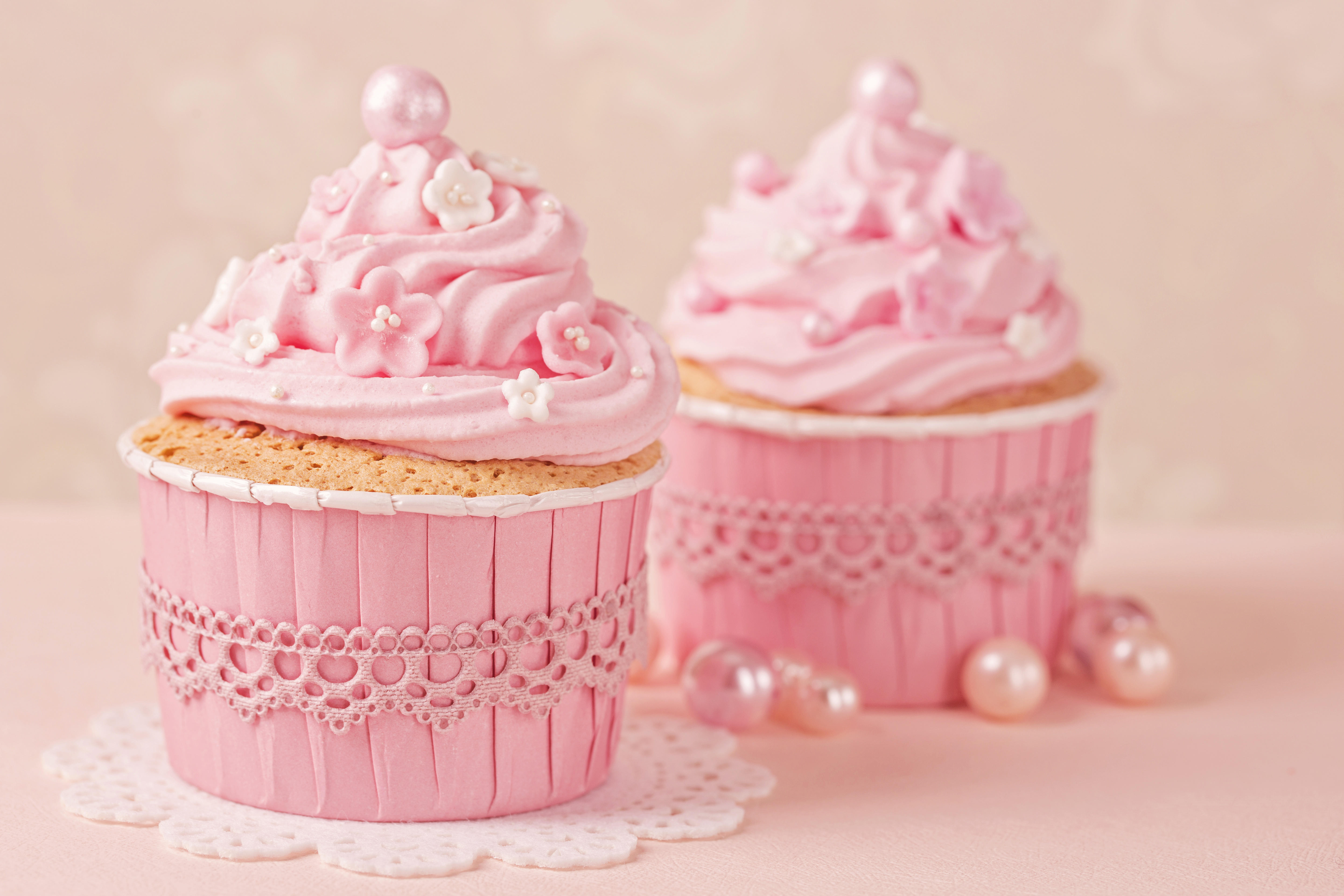 Wallpapers pink cupcake baby on the desktop