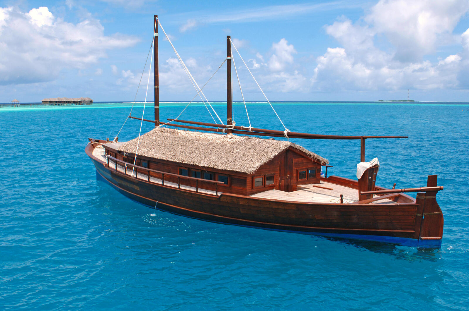 Обои Мальдивы море лодка на рабочий стол