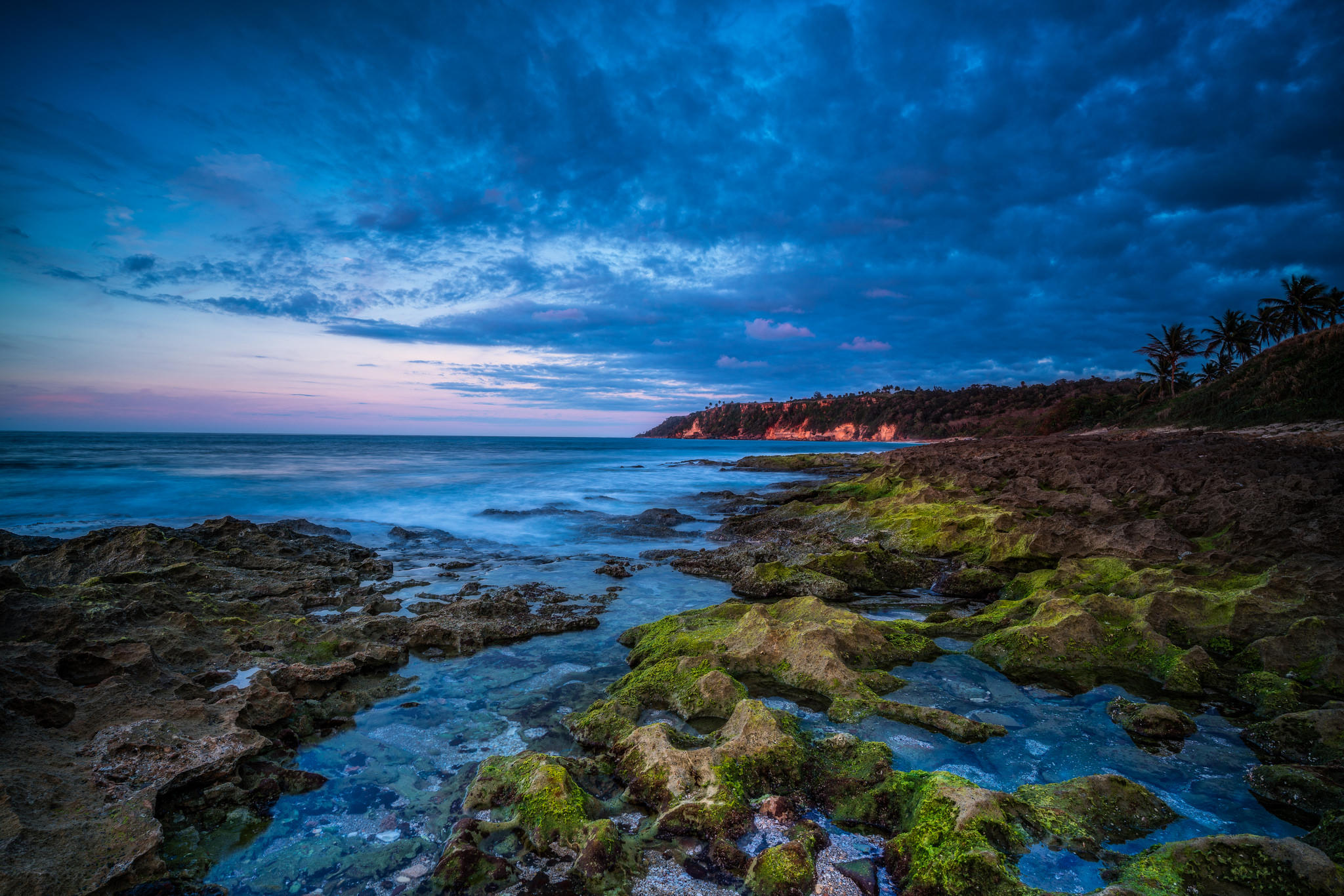 Фото Puerto Rico море скалы - бесплатные картинки на Fonwall.