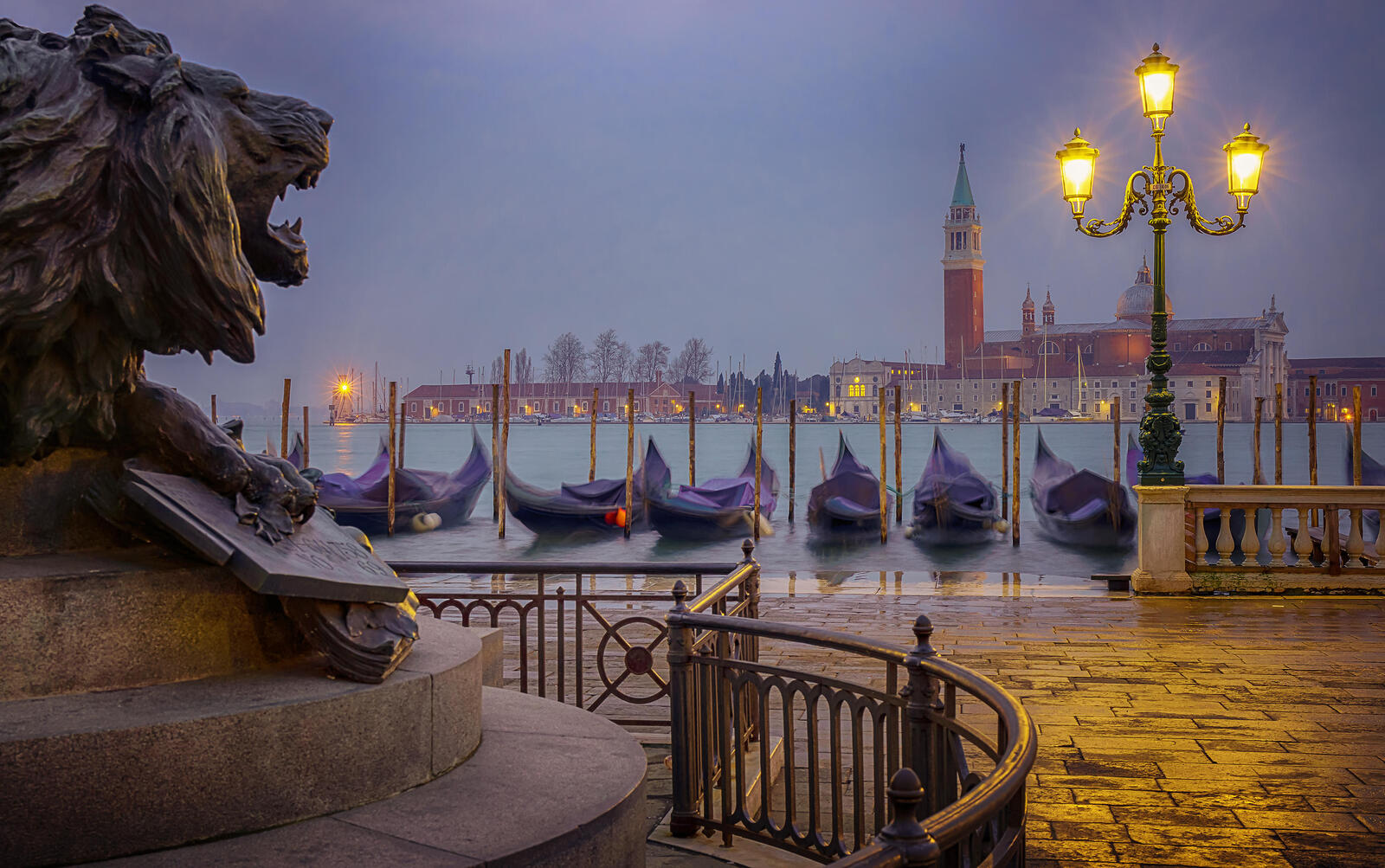 Обои Венеция туман темнеет на рабочий стол
