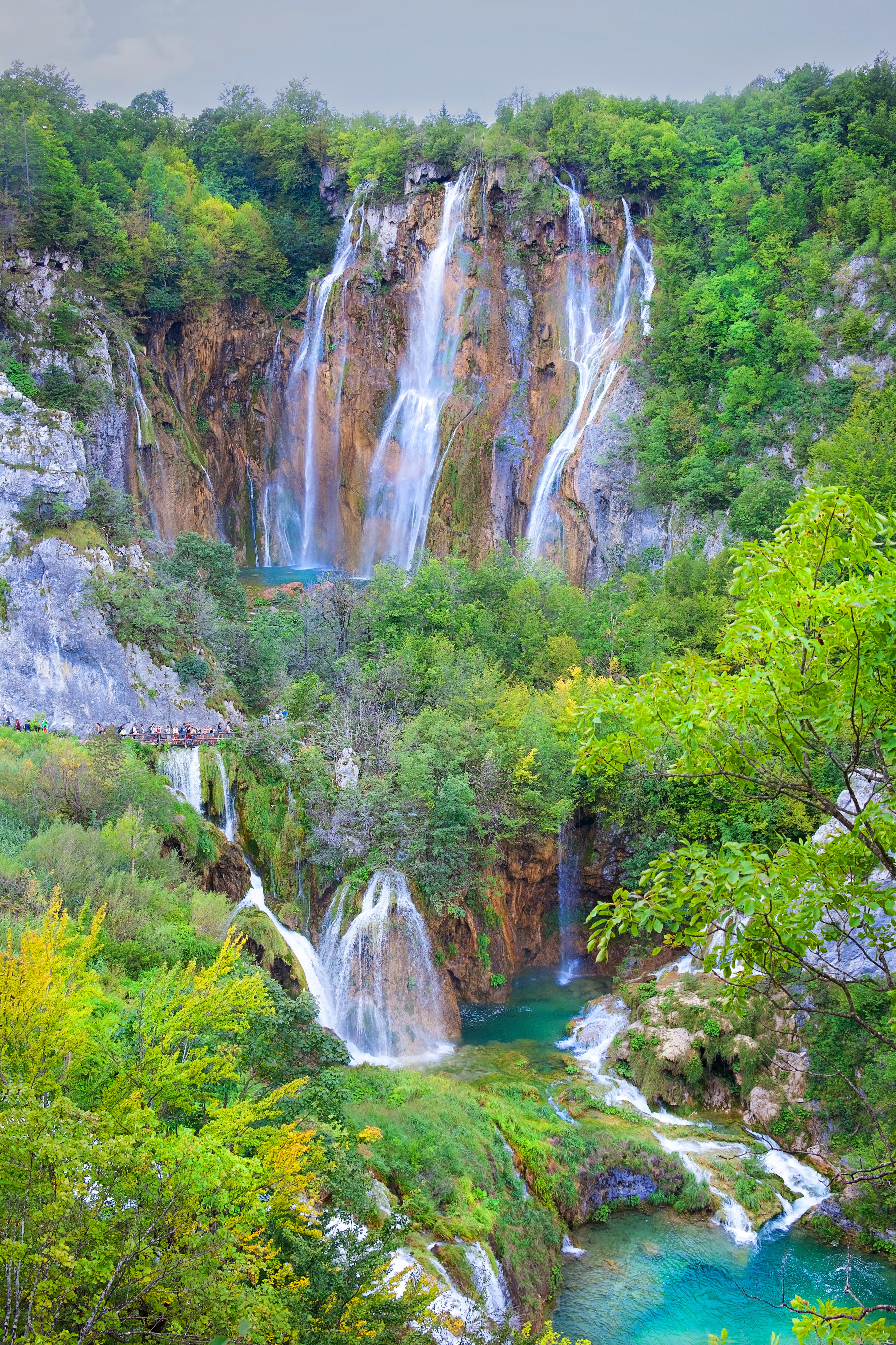 Wallpapers Plitvice Lakes Croatia large waterfall on the desktop