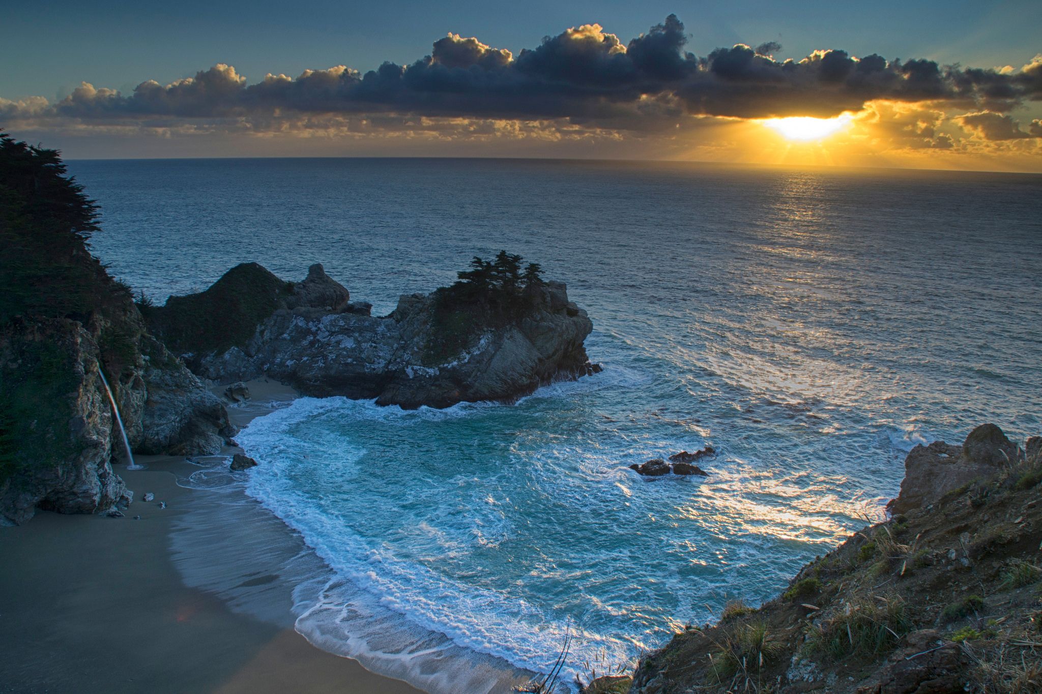 Wallpapers Julia Pfeiffer Burns State Park McWay Cove Beach shore on the desktop