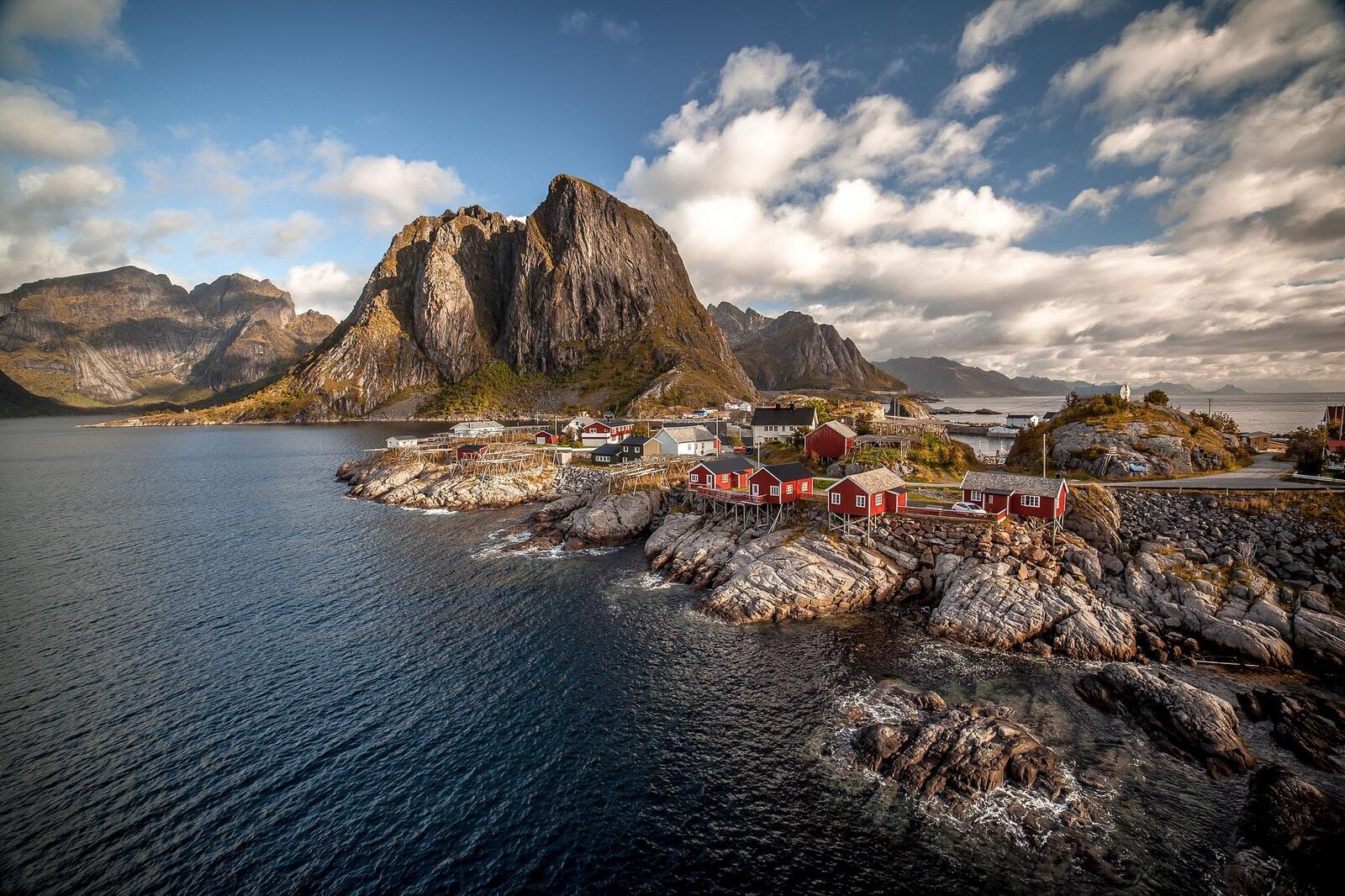 Обои Лофотенские острова дома у воды Норвегия на рабочий стол