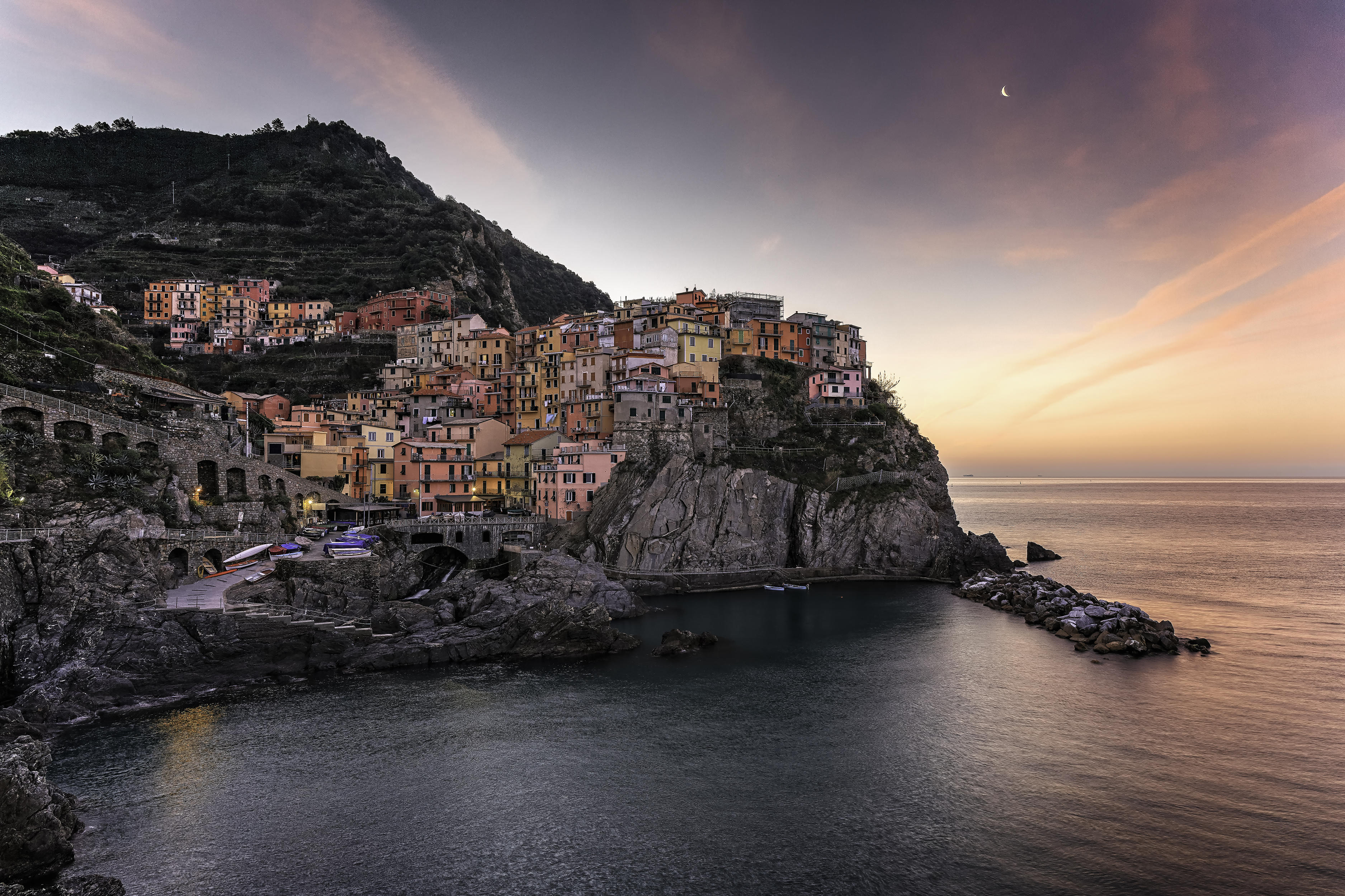 Wallpapers Cinque Terre houses sea on the desktop