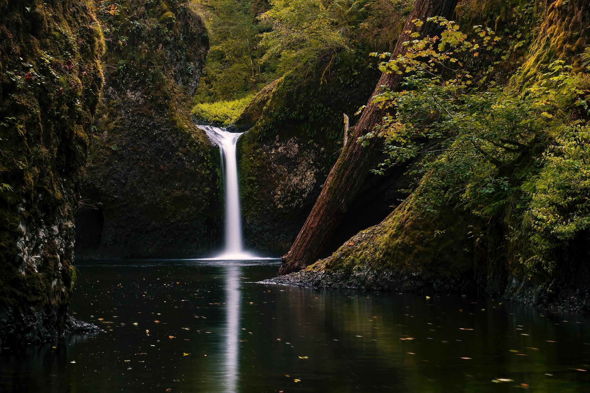 Wallpapers Upper Punchbowl Falls Columbia RIver Gorge waterfall on the desktop