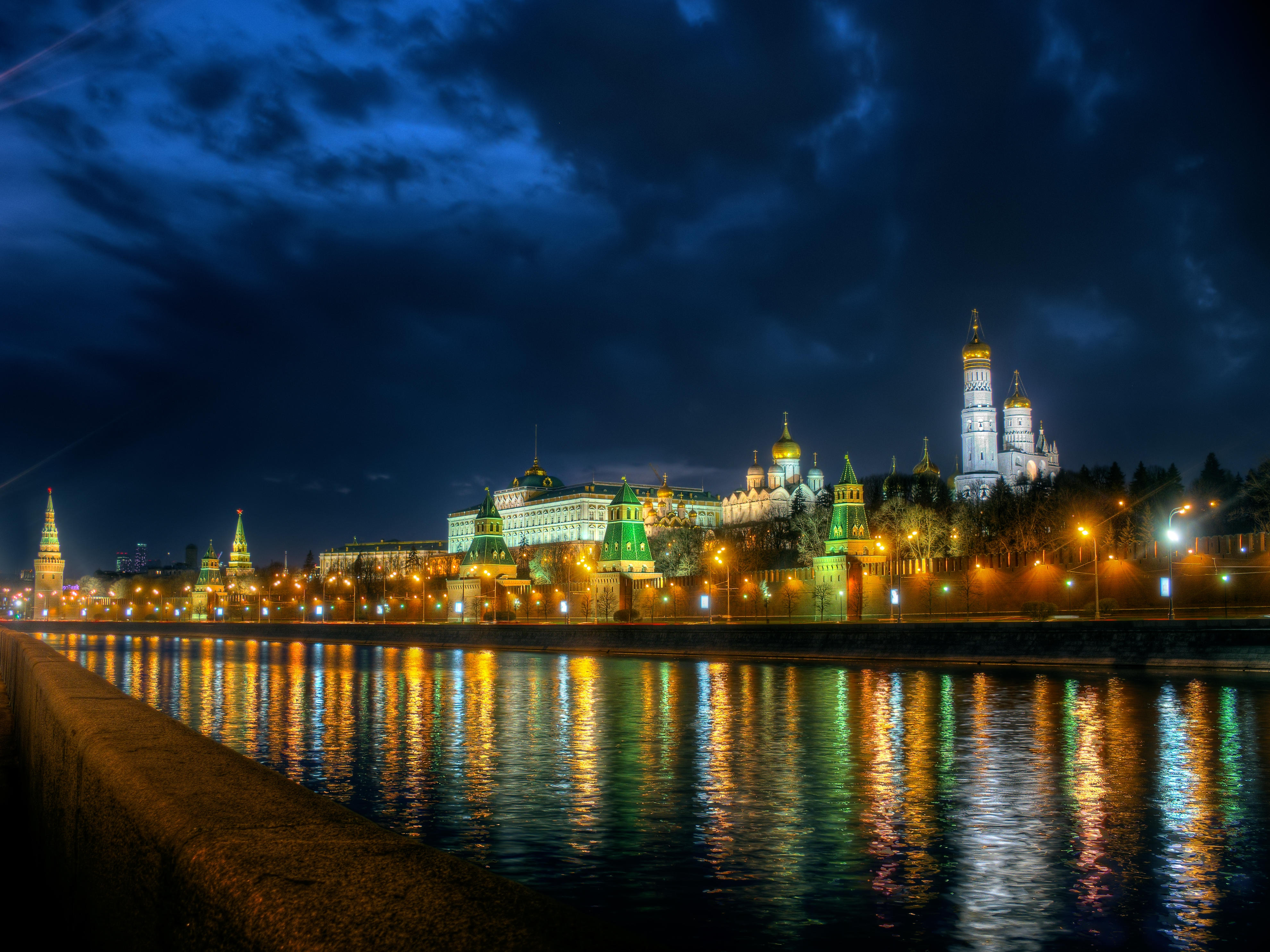 Wallpapers city the Moscow river the Moscow Kremlin on the desktop