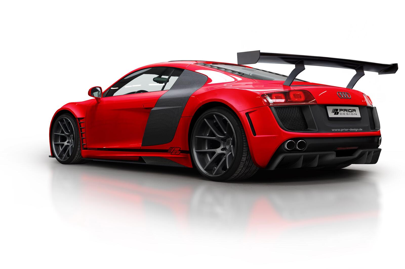 Free photo Audi R8 in red on cool rims