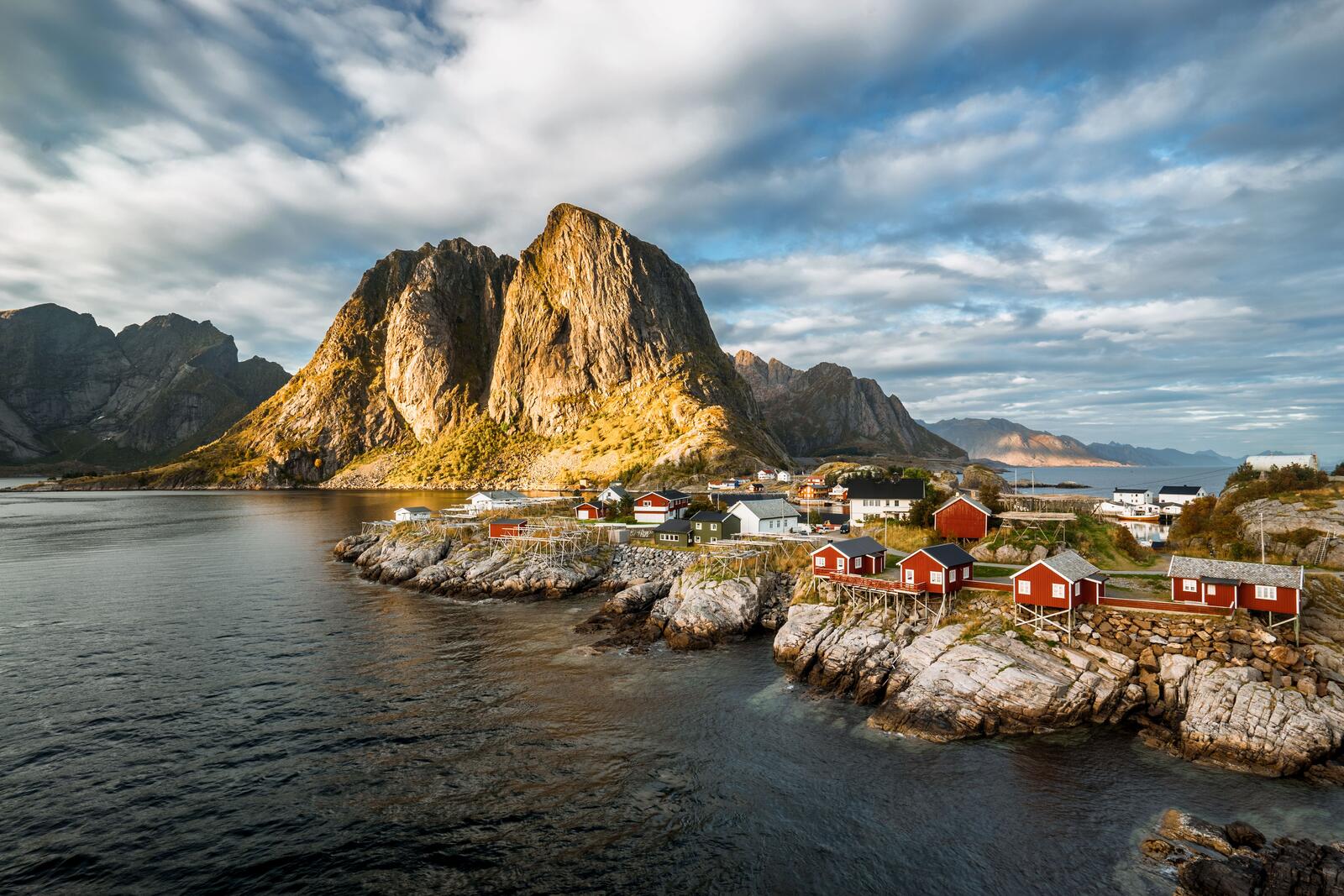 Free photo Beautiful pictures of the Lofoten Islands, Reine
