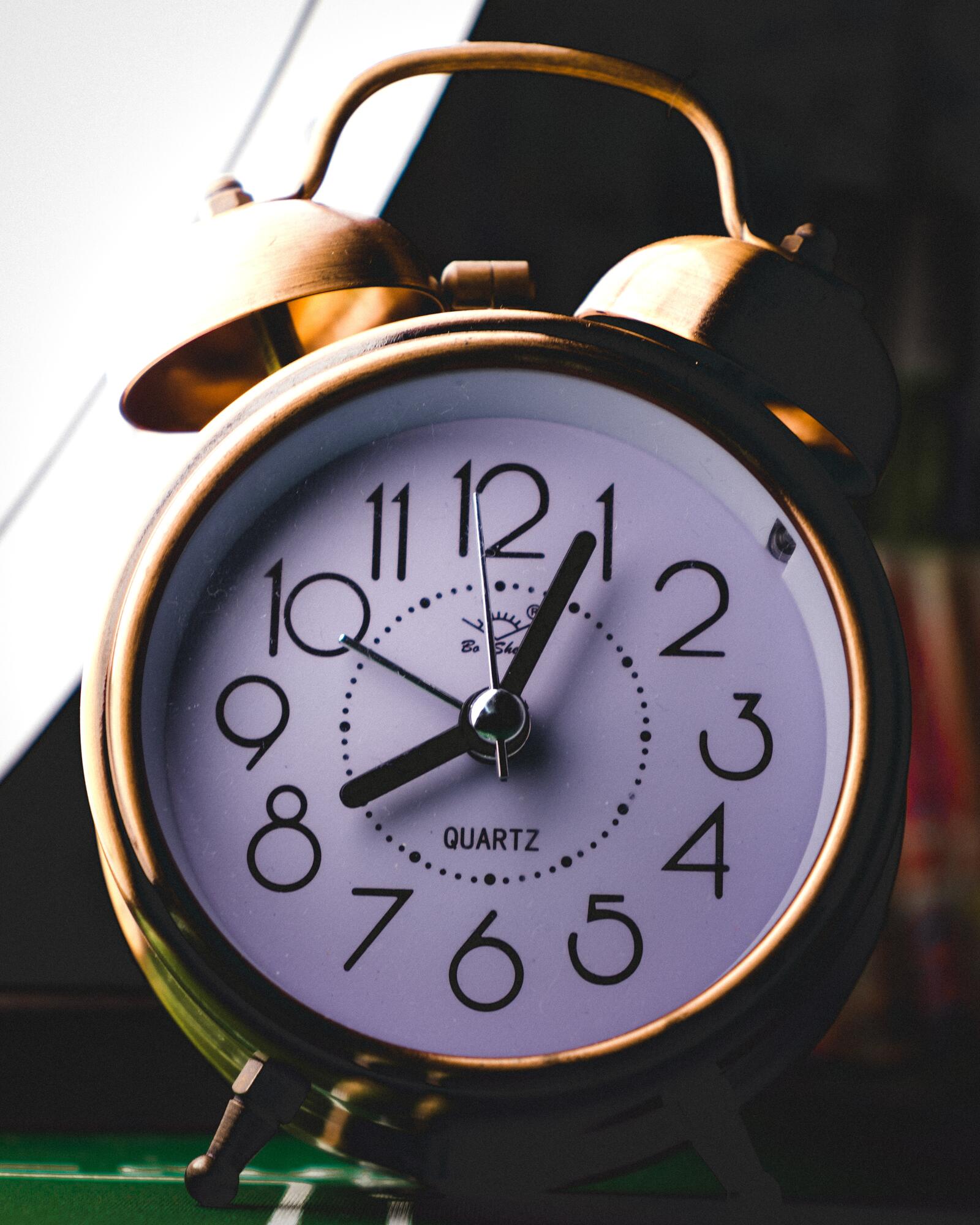 Wallpapers clock alarm clock dial on the desktop