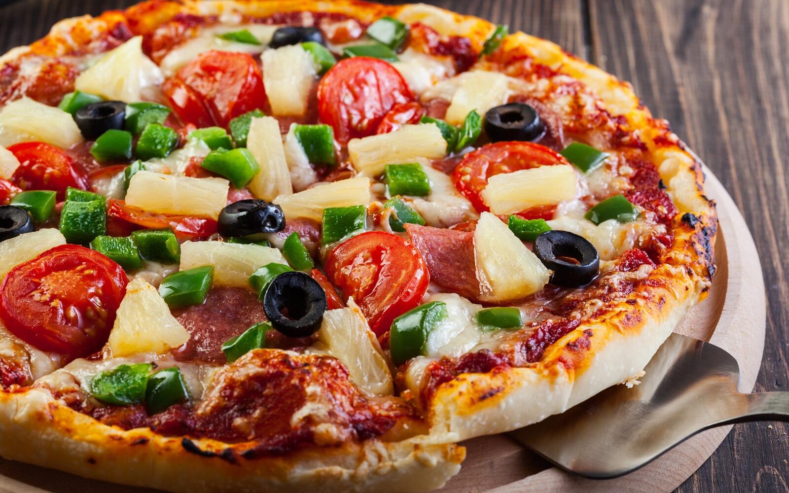 Wallpapers food tomatoes pizza on the desktop
