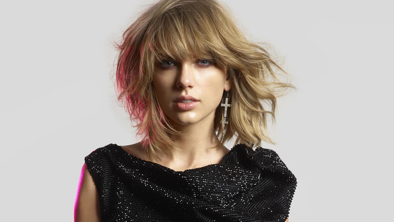 Wallpapers Taylor Swift blonde singer on the desktop