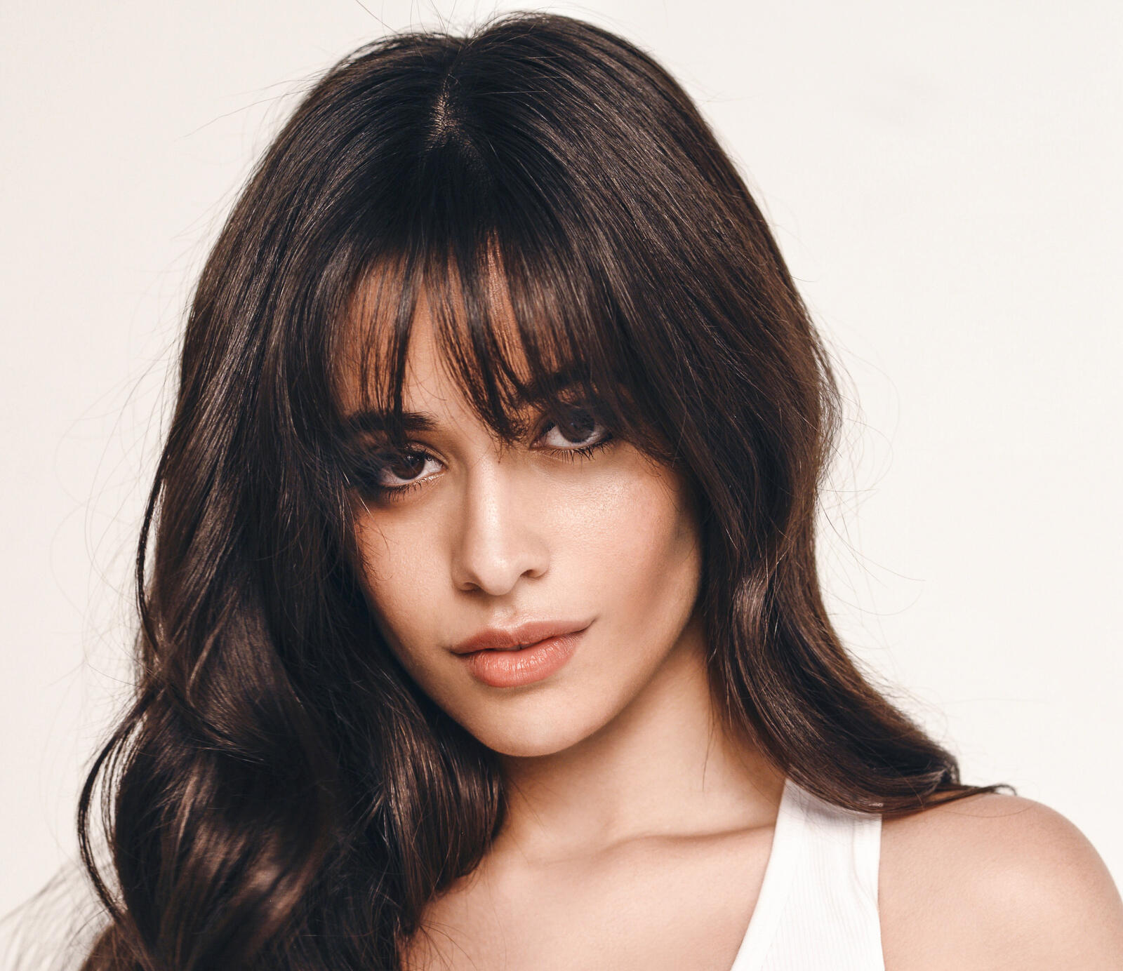 Wallpapers Camila Cabello brown-haired long hair on the desktop