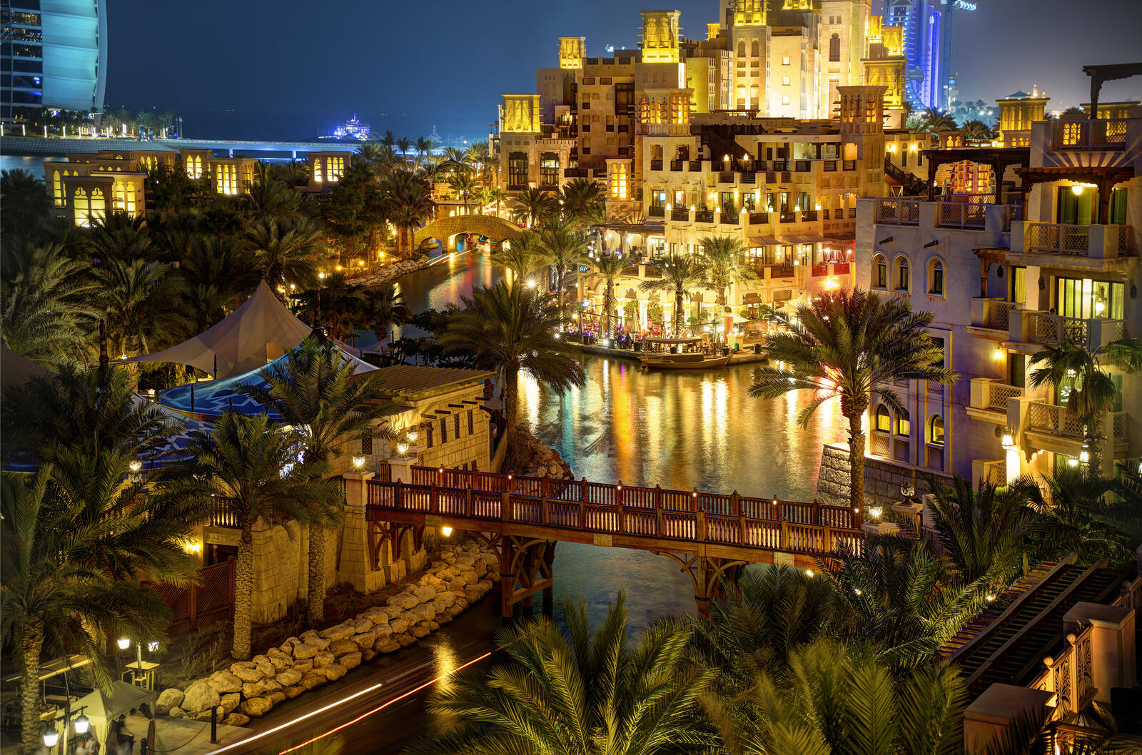 Обои Dubai Объединенные Арабские Эмираты Гостиница на рабочий стол