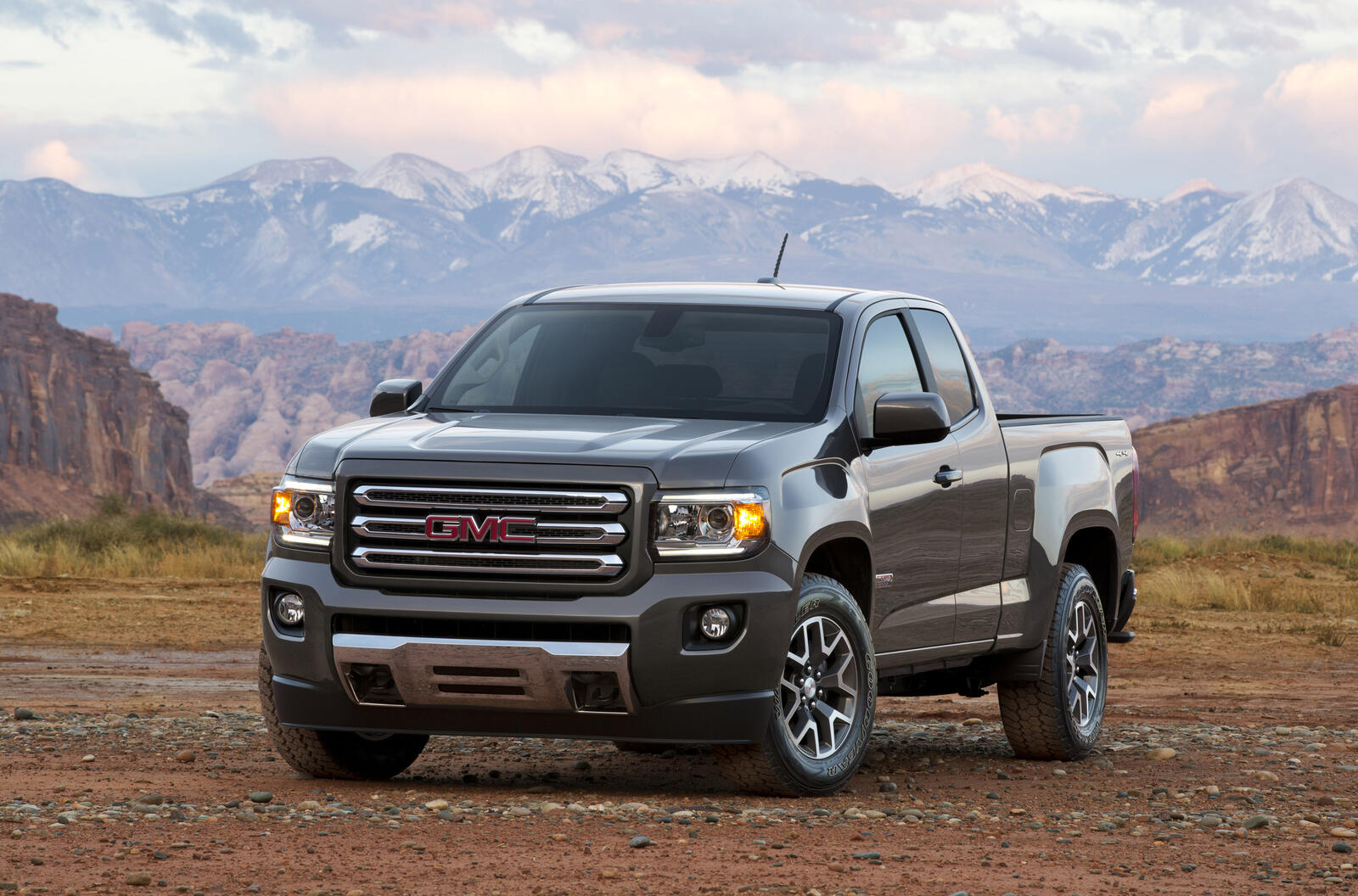 Wallpapers GMC canyon Jeep on the desktop