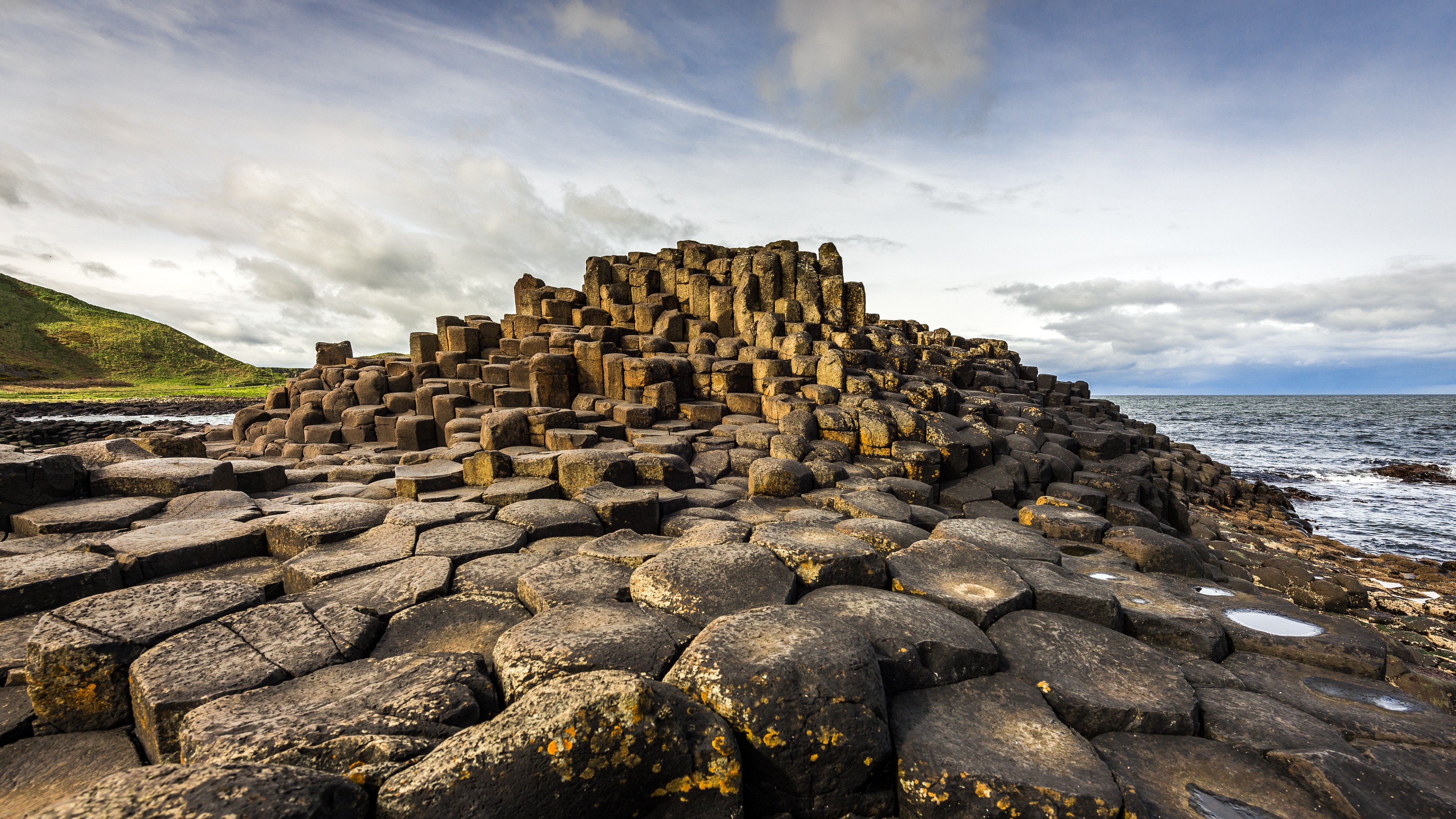 Фото скалы Ирландия гигант - бесплатные картинки на Fonwall