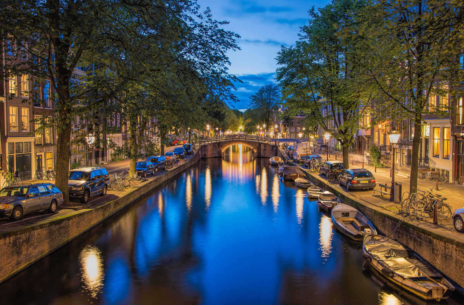 Обои ночь Amsterdam city Netherlands на рабочий стол