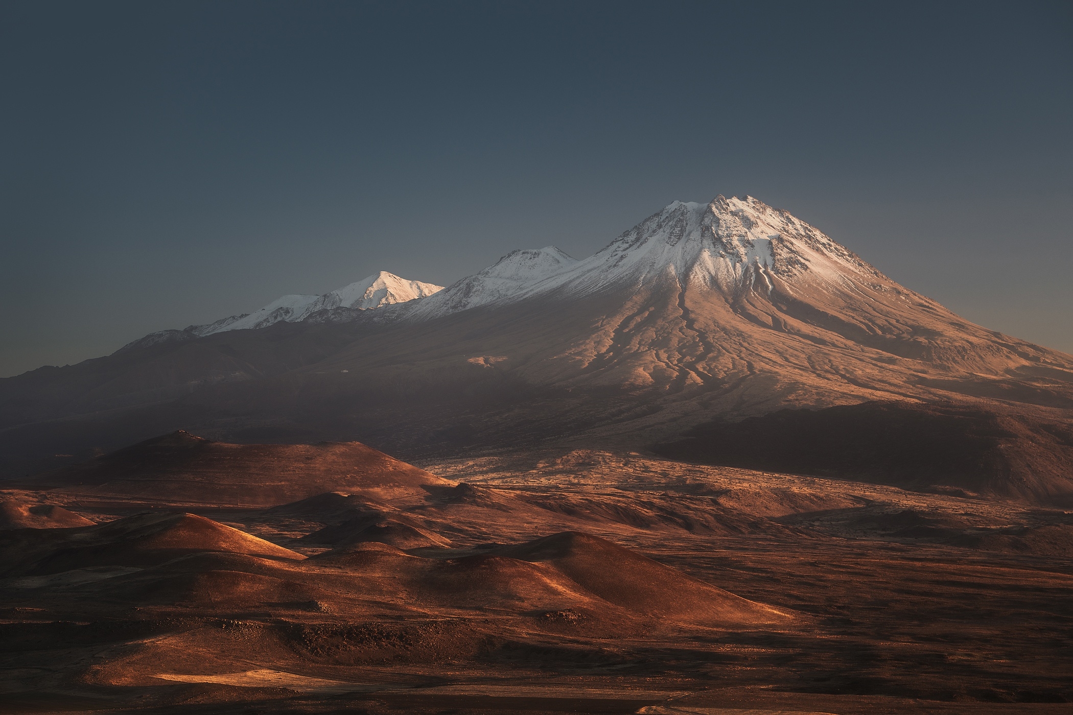 Фото бесплатно пейзаж, обои вулкан, горы