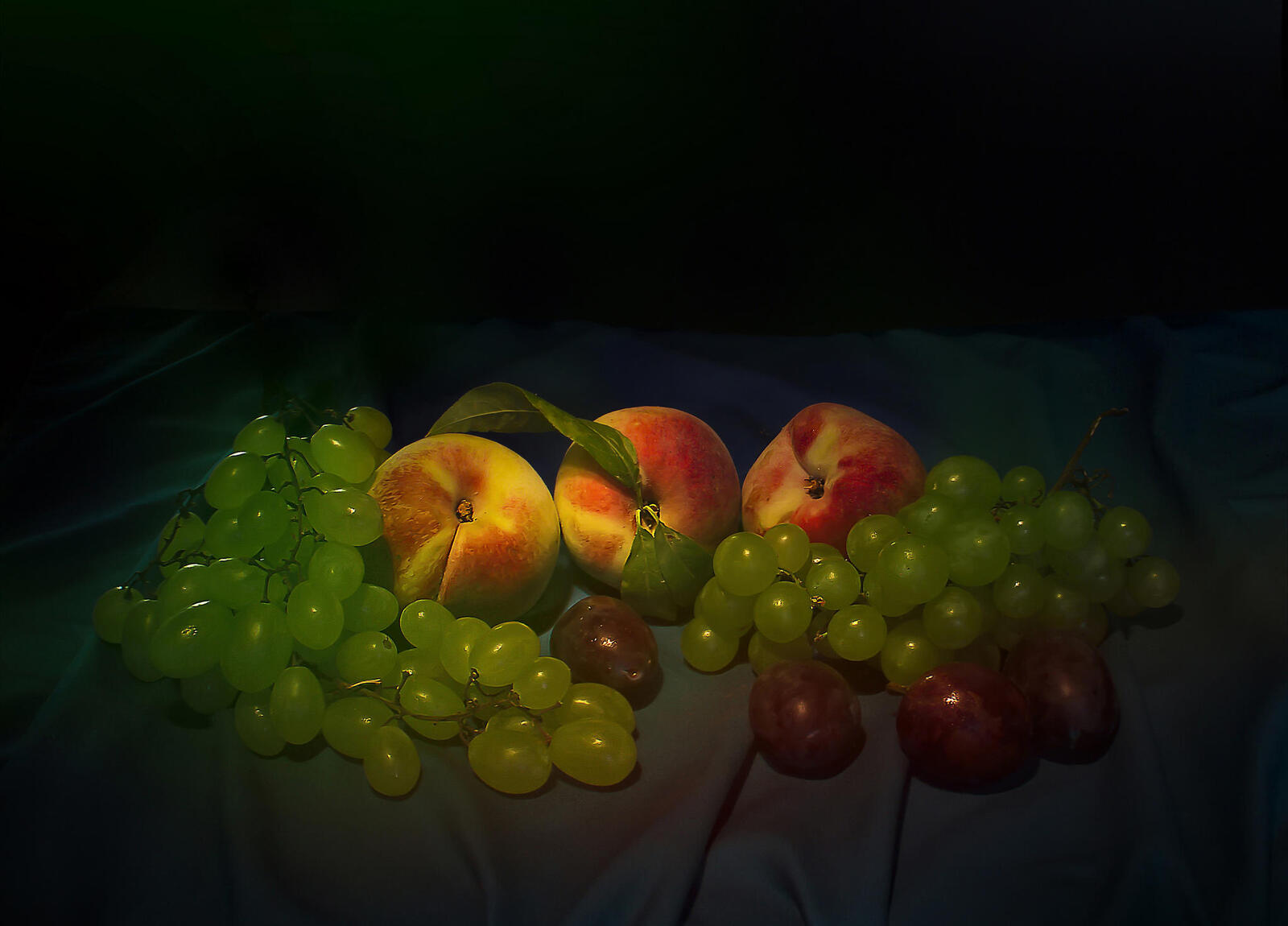 Обои фрукты виноград десерт на рабочий стол
