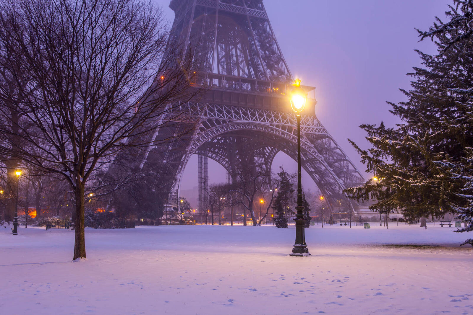 Обои город зима Франция на рабочий стол