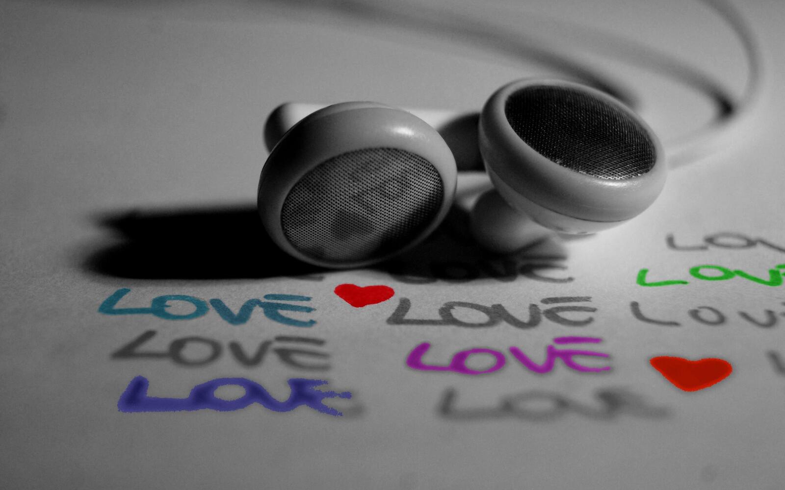 Wallpapers headphones love heart on the desktop