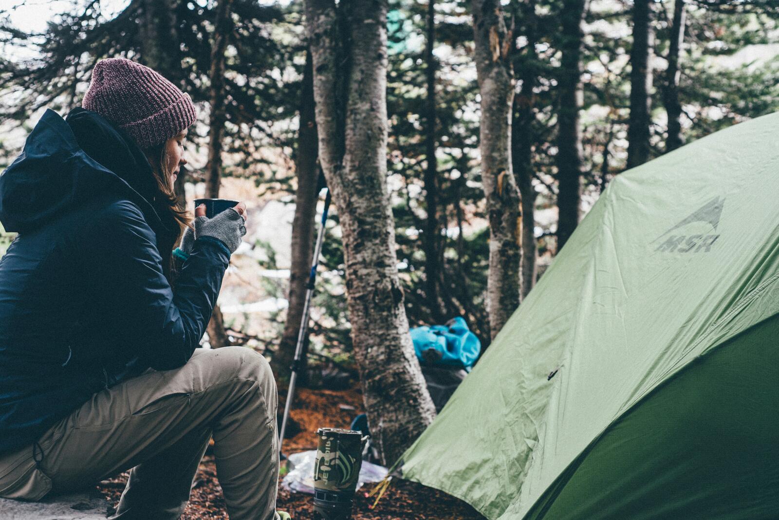 Wallpapers outdoor woman camping on the desktop