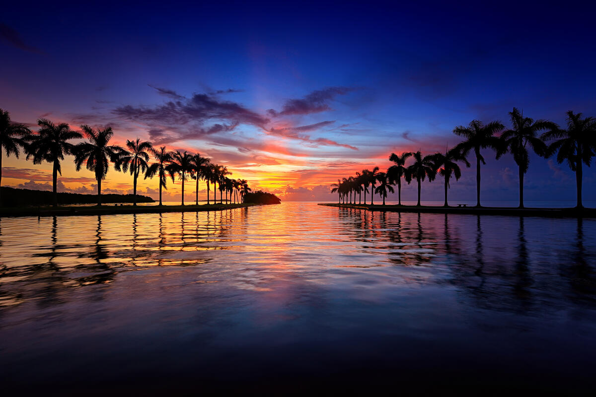 Красивый закат в Майами
