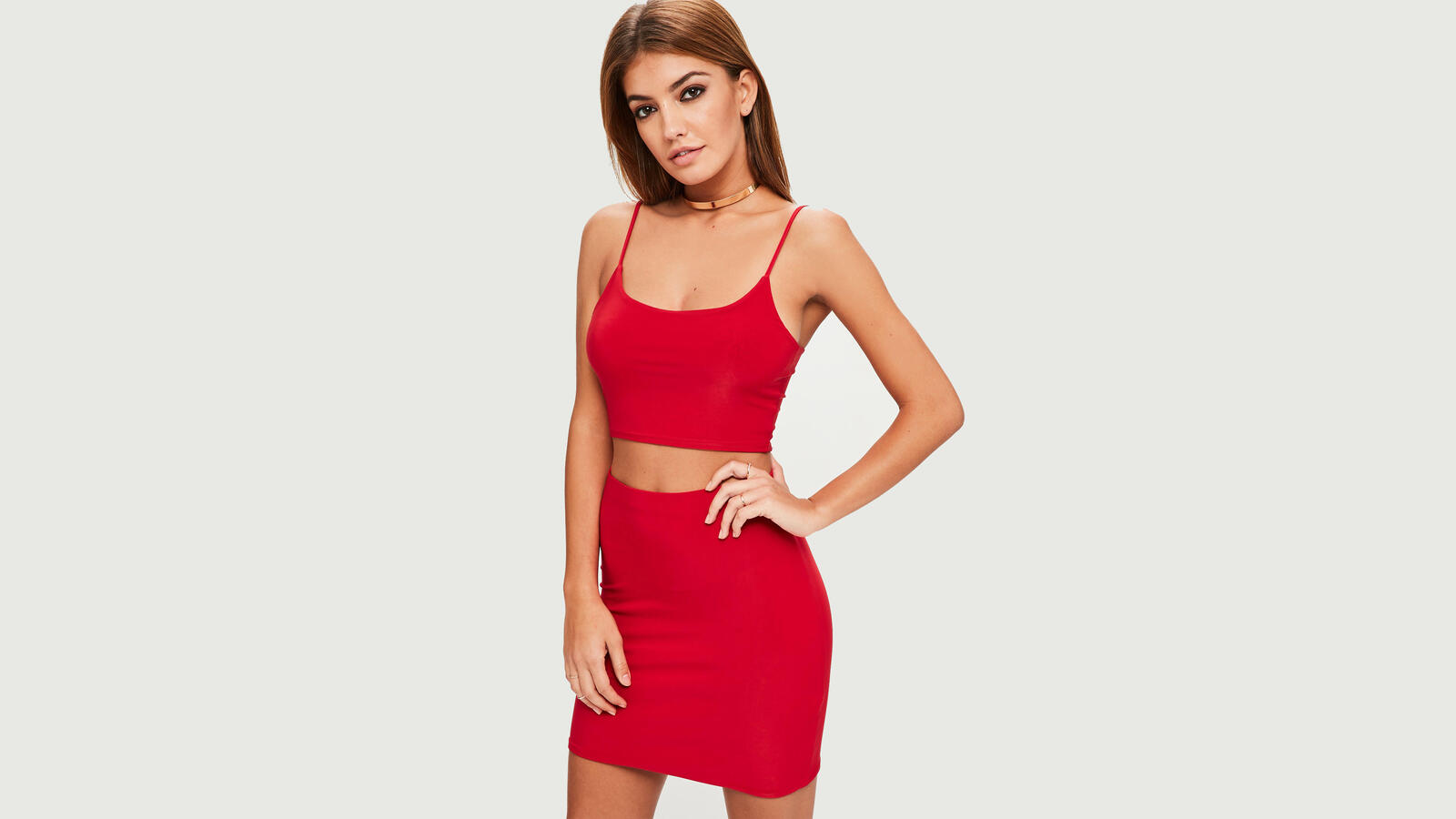 Обои модель платье красное платье на рабочий стол