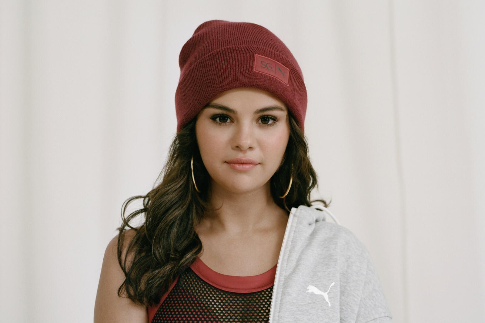 Wallpapers celebrities puma Selena Gomez on the desktop