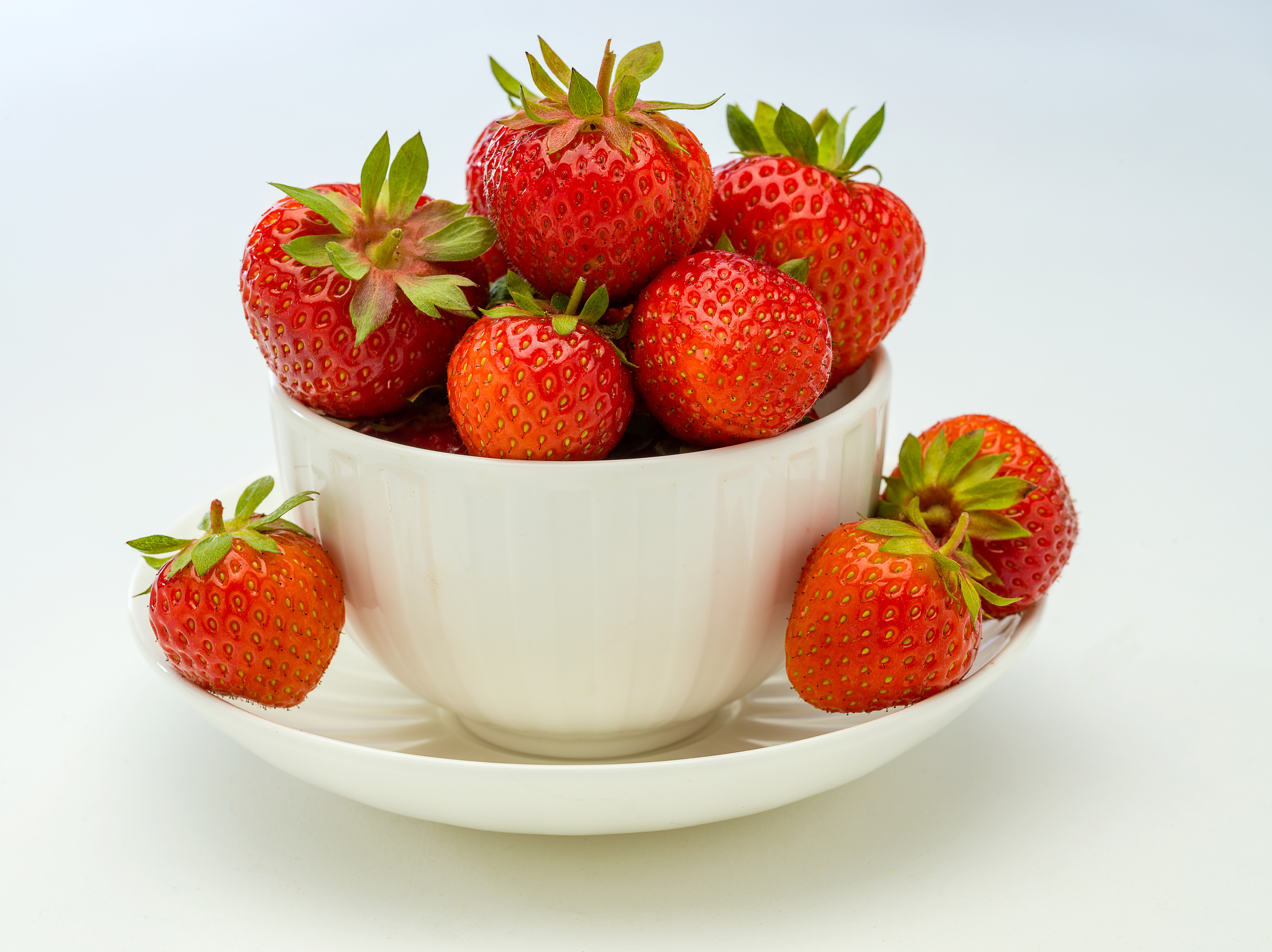 桌面上的壁纸食物 草莓 杯