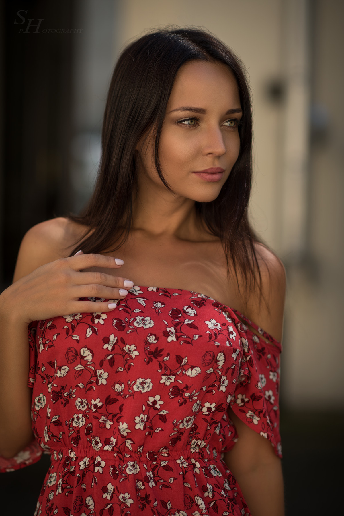Photo free bare shoulders, Angelina Petrova, model