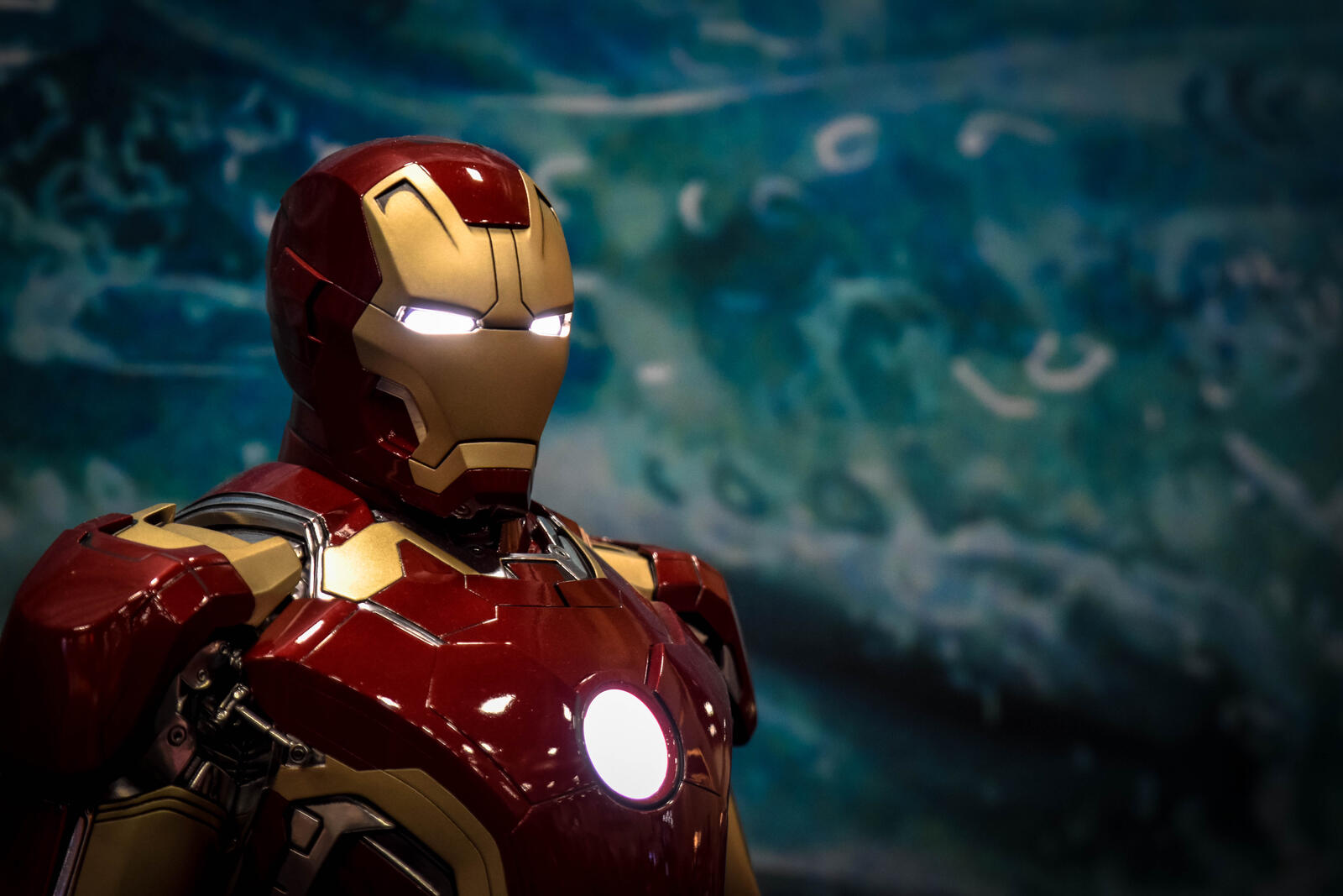 Обои Iron Man супергерои Robert Downey Jr на рабочий стол