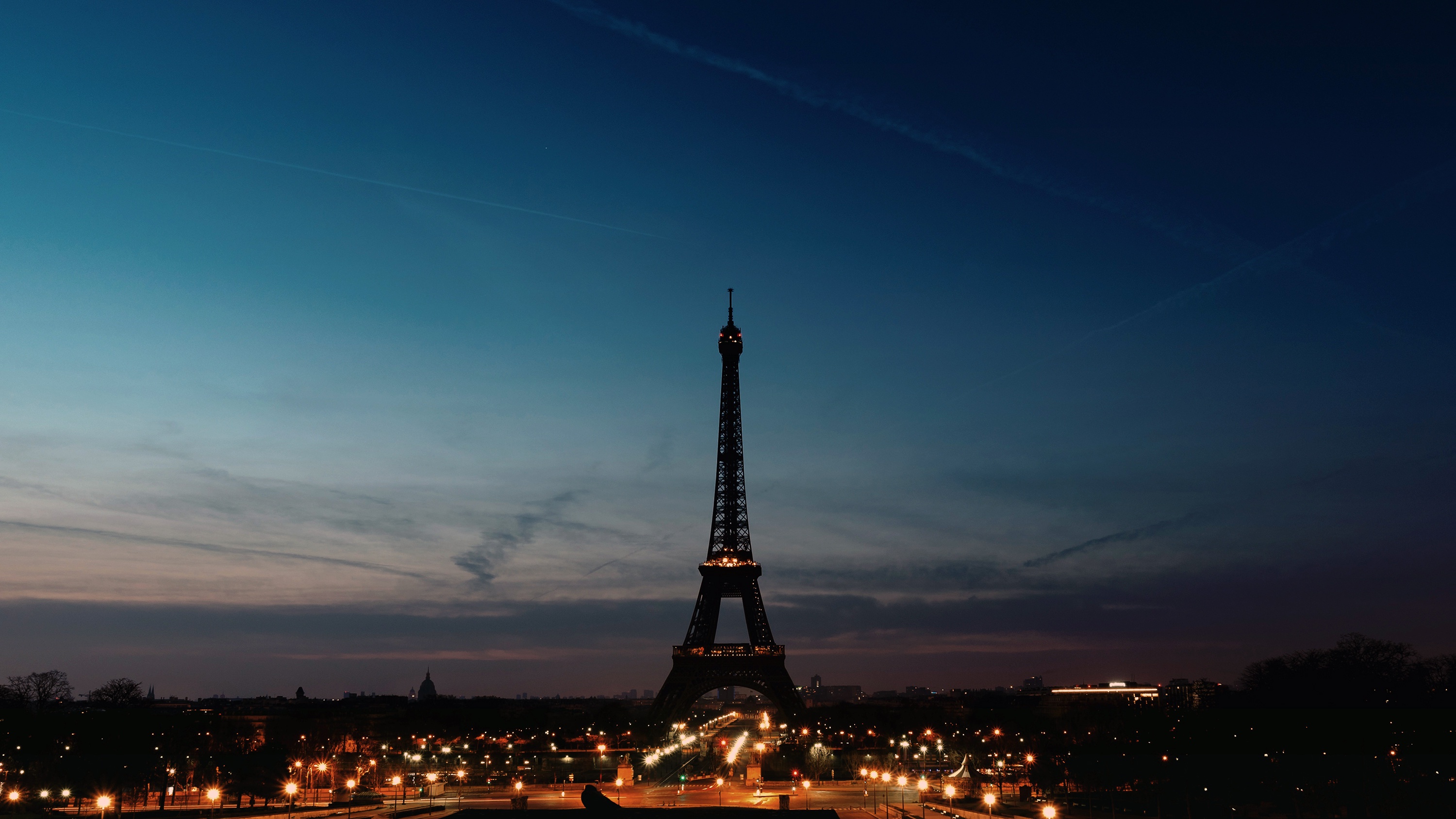 Wallpapers world photos Eiffel Tower on the desktop