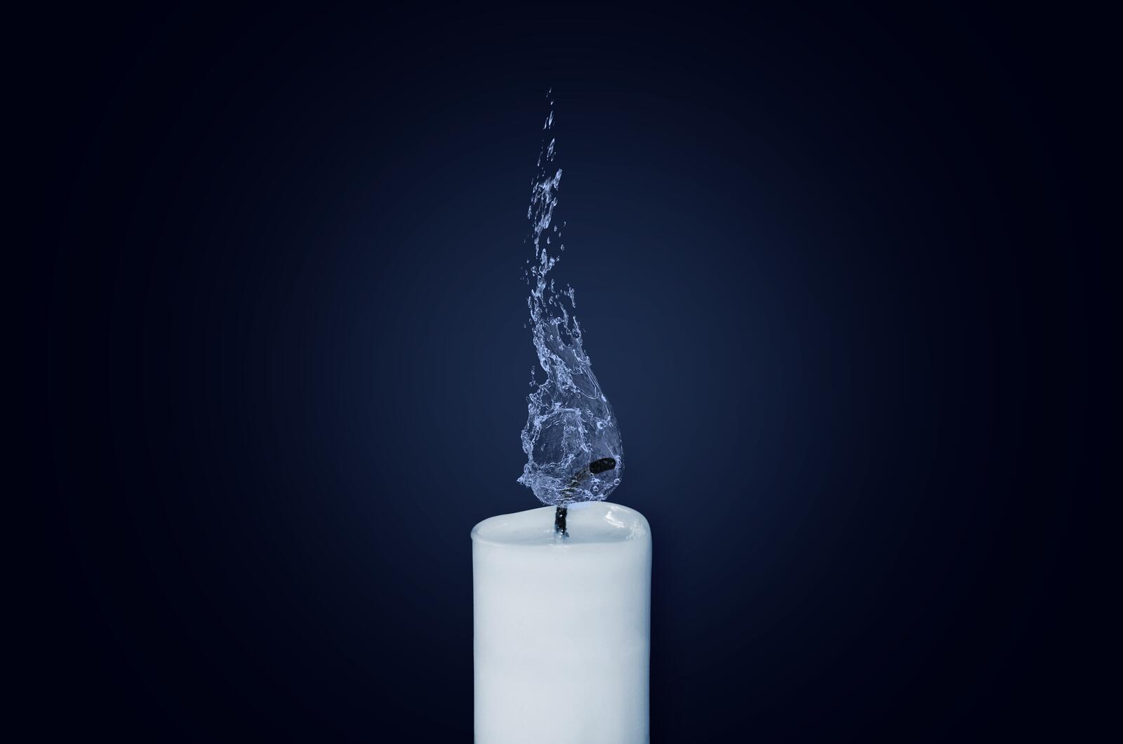 Обои свечи вода пламя на рабочий стол