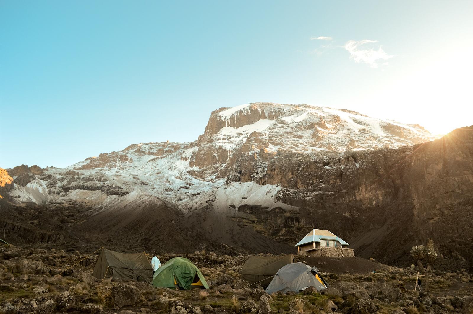 Wallpapers kilimanjaro snow on the peaks plateau on the desktop