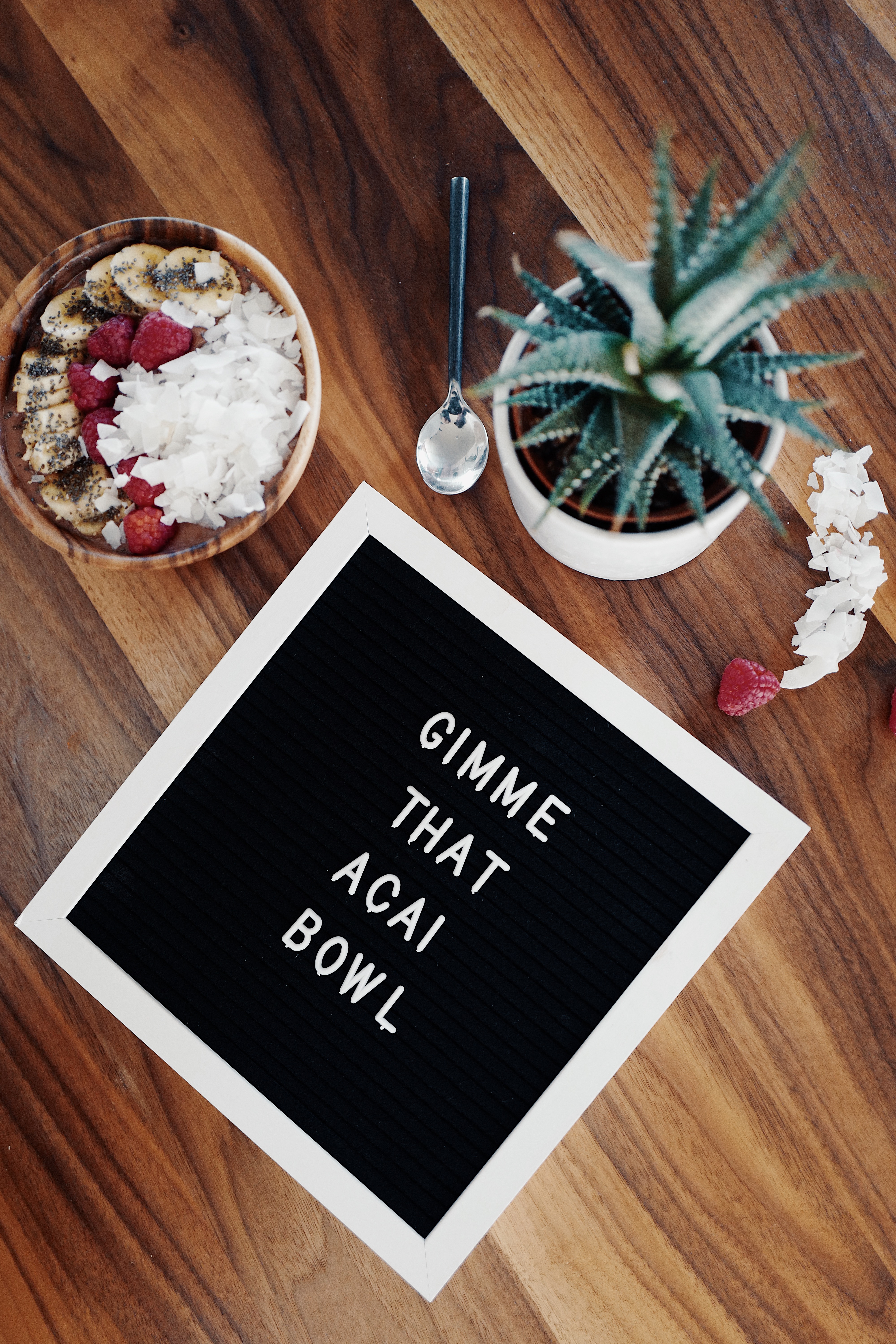 Wallpapers text food bowls on the desktop