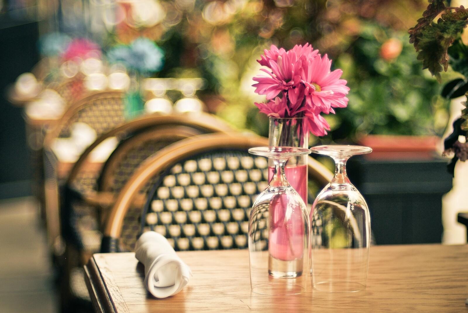 Обои цветы ваза розовые цветы на рабочий стол