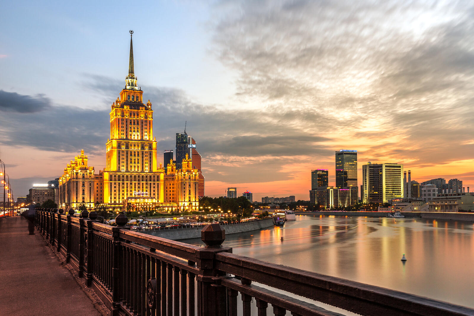 Обои Москва Новоарбатский мост Гостиница Украина на рабочий стол