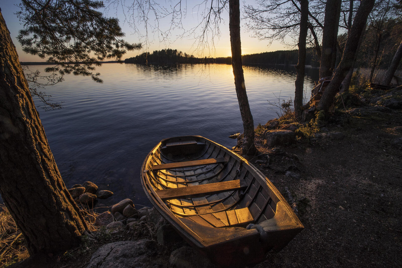 Обои озеро Финляндия небо на рабочий стол