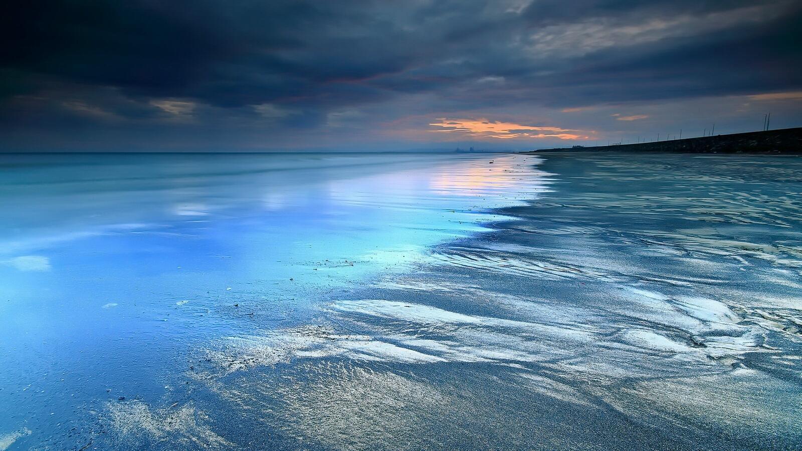 Бесплатное фото Песчаный берег моря
