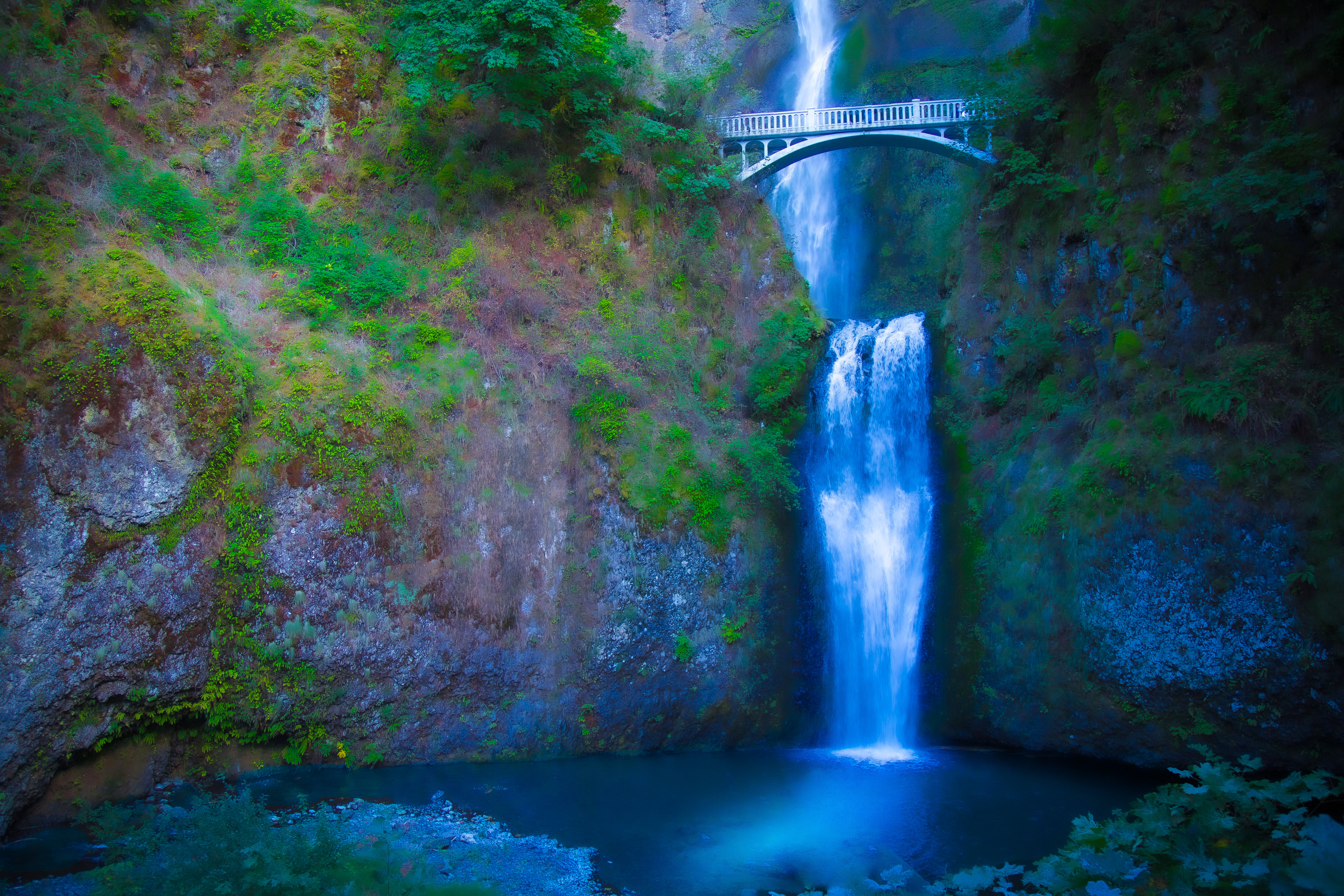 Обои Multnomah Falls Oregon водопад на рабочий стол