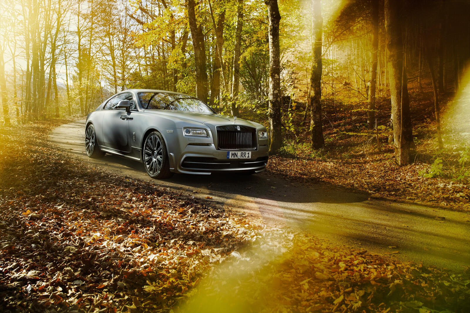 Wallpapers Rolls Royce country road autumn on the desktop