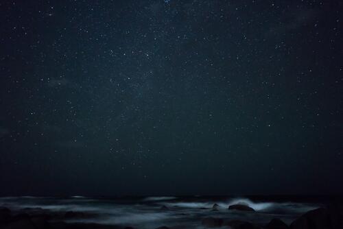 Океан и звездное небо