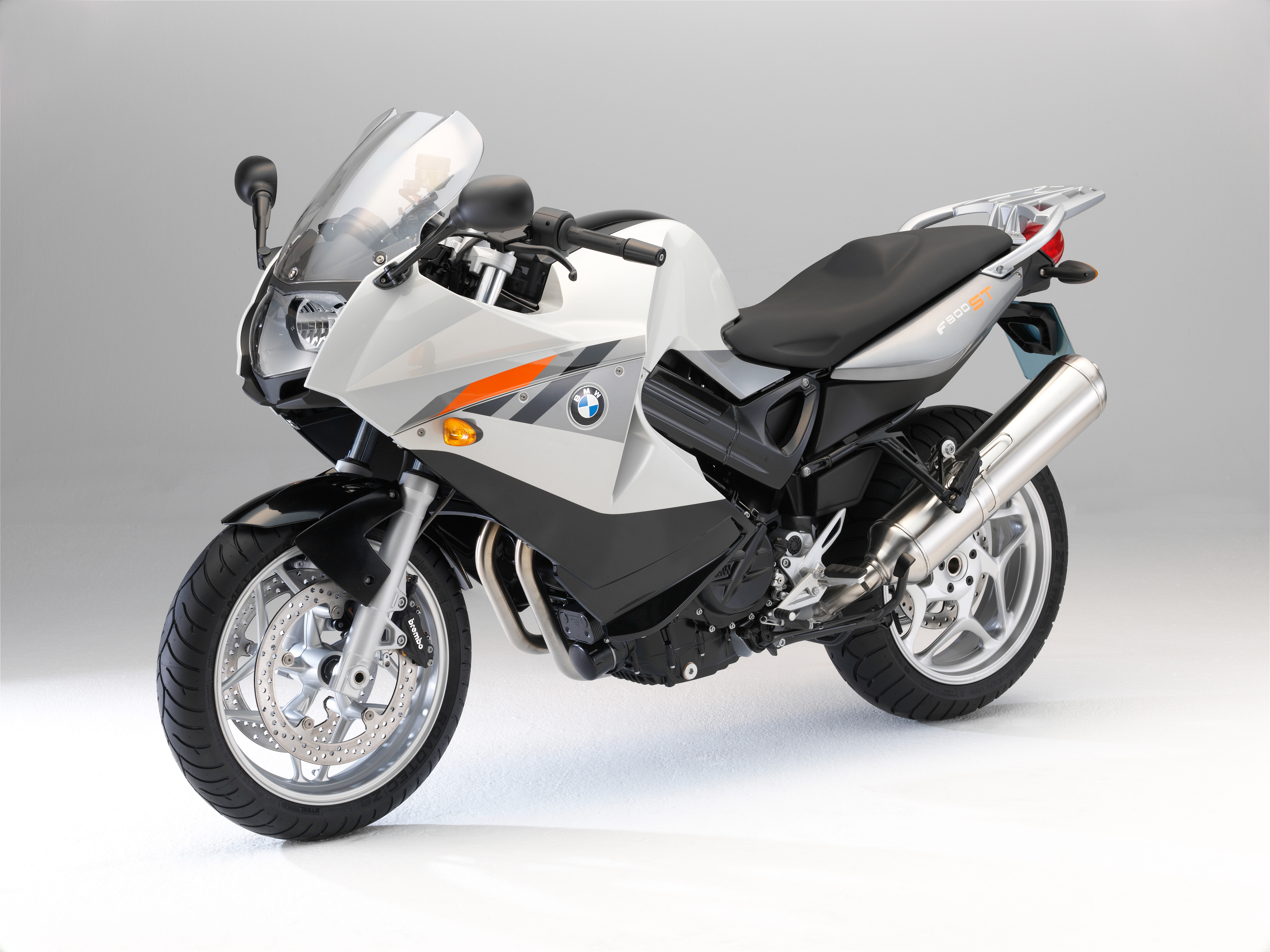 Wallpapers motorcycles BMW motorcycle silver colored on the desktop