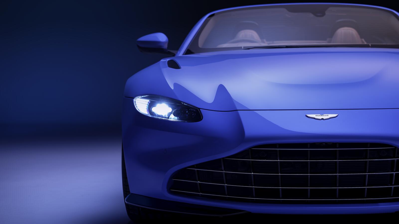 Обои Aston Martin Vantage Roadster передний план суперкары на рабочий стол