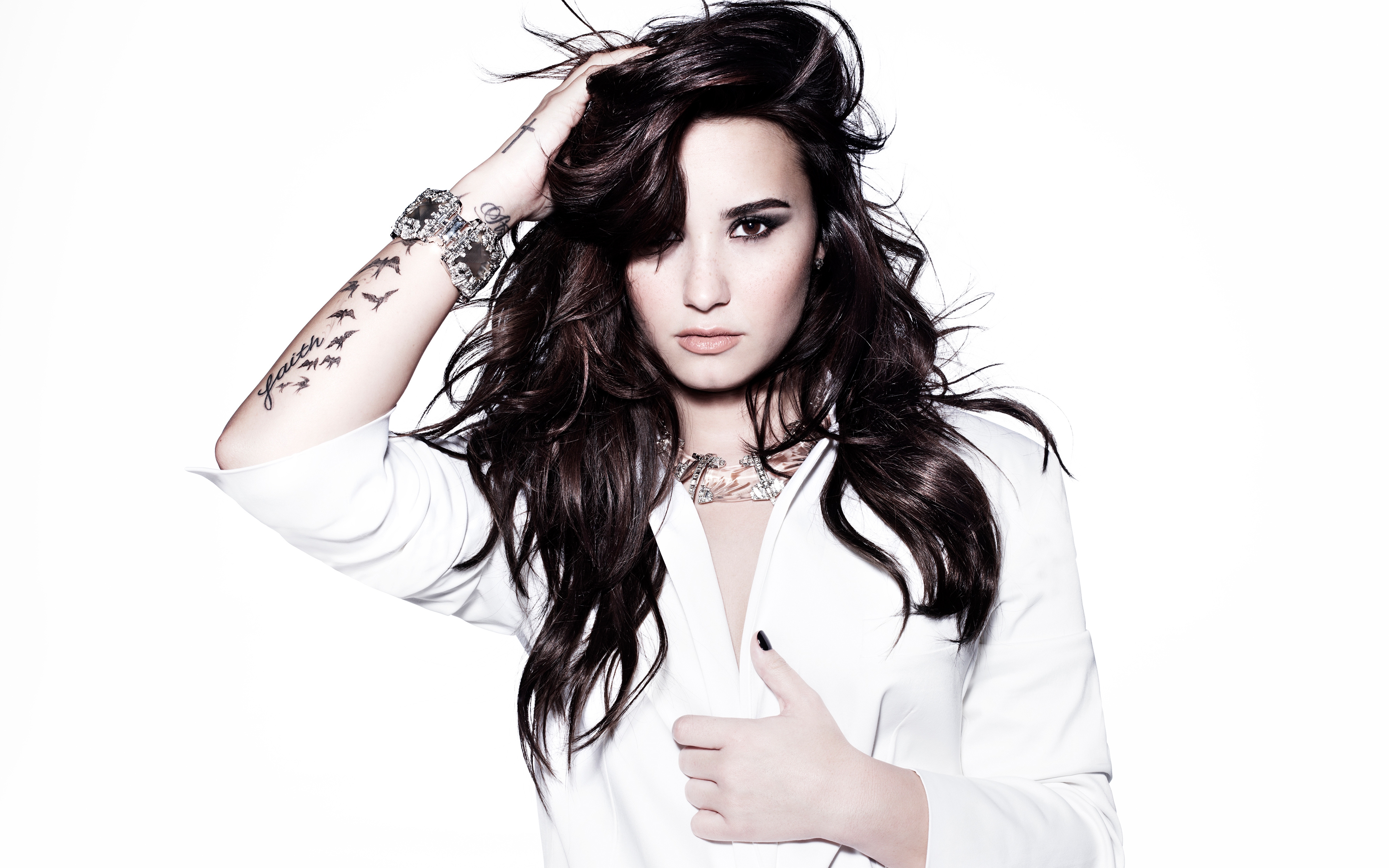 Wallpapers Demi Lovato brunette singer on the desktop