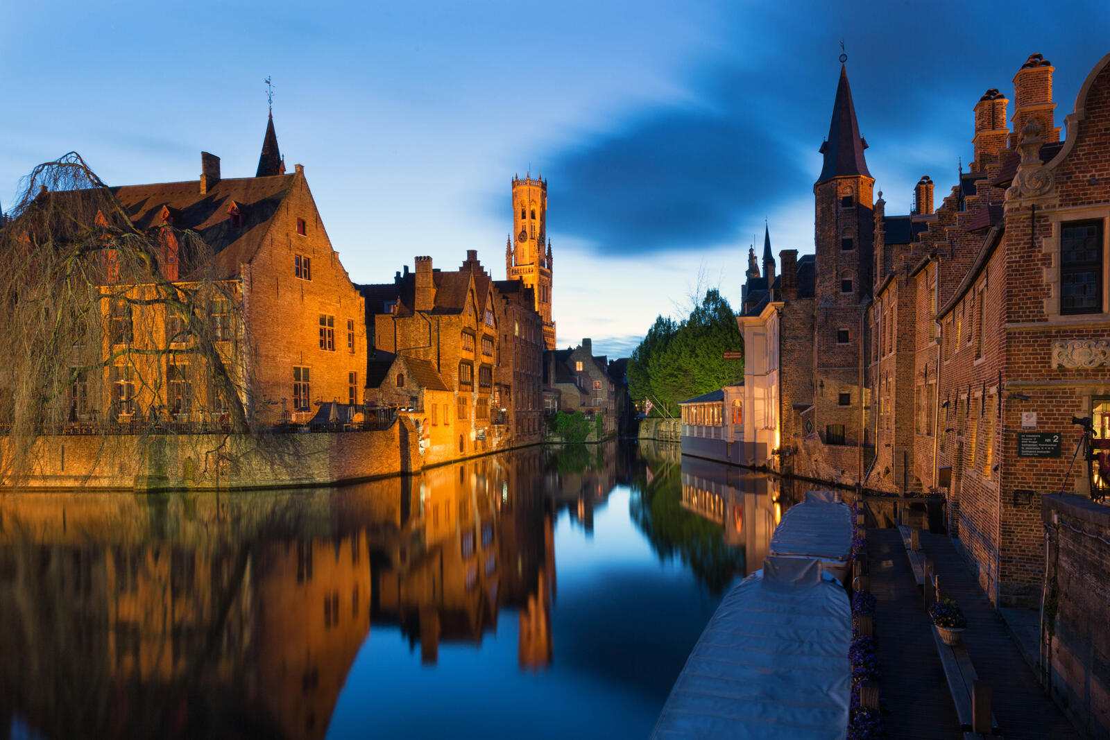 Wallpapers cities bruges night on the desktop