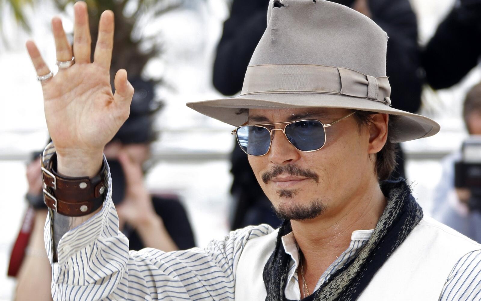 Wallpapers Johnny Depp actor sunglasses on the desktop