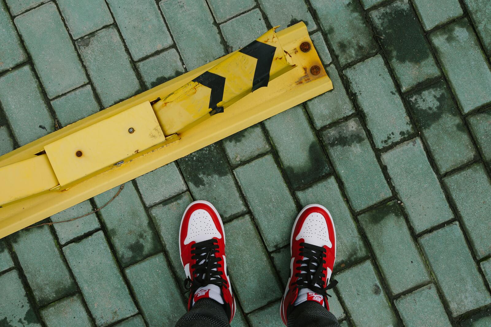 Free photo Sneakers and pavers