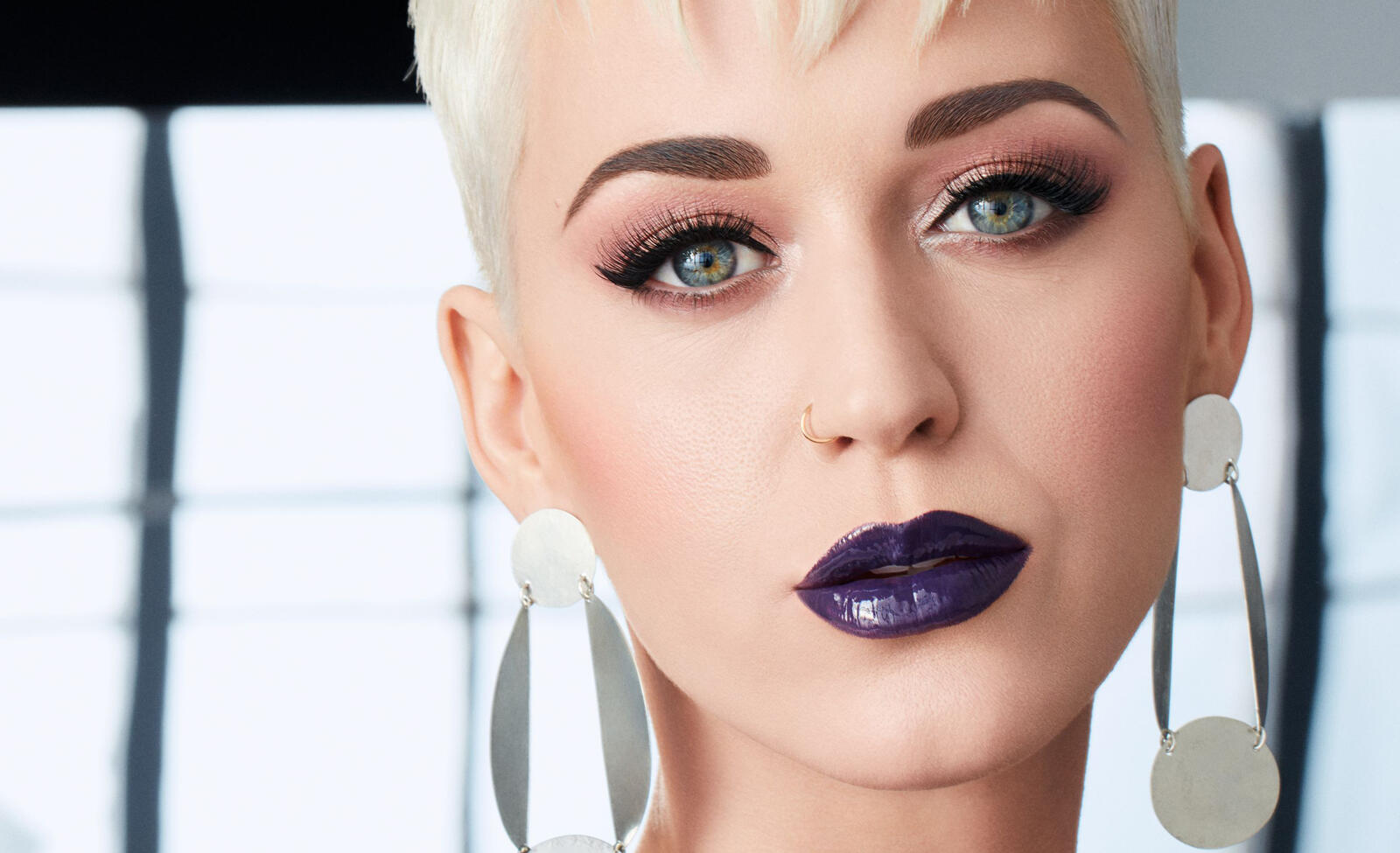 Wallpapers Katy Perry girl face on the desktop