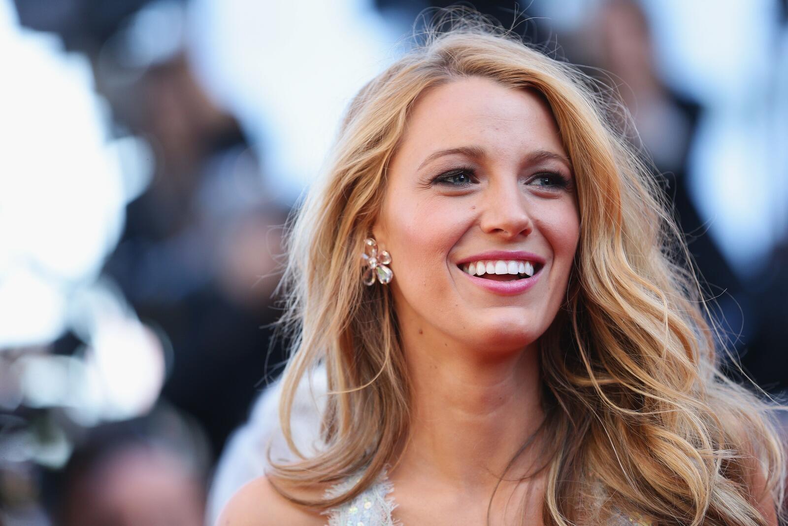Wallpapers celebrities Blake Lively face on the desktop